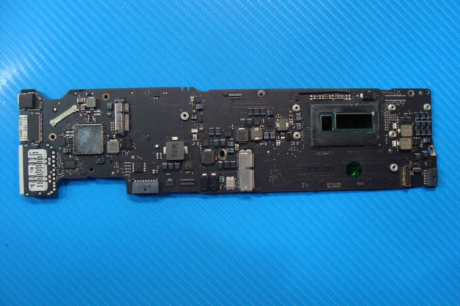 MacBook Air A1466 2013 MD761LL/A 13