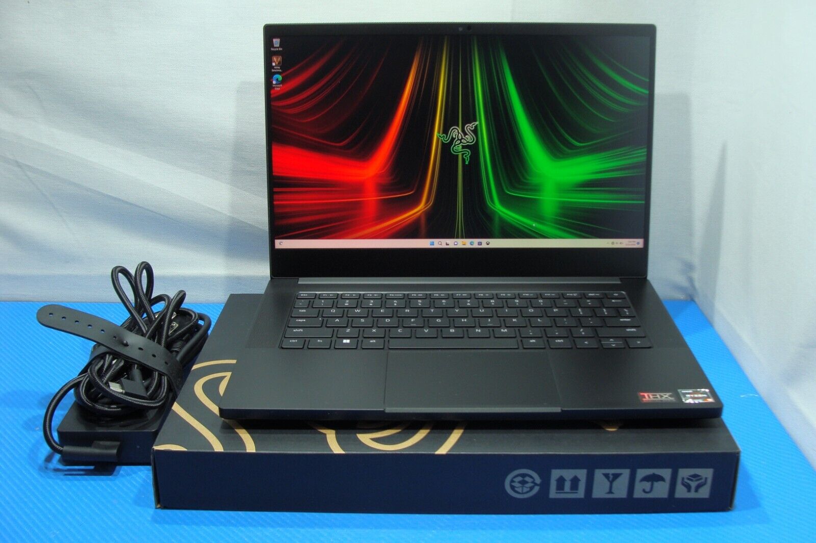 Razer Blade 14 RZ09-0427 14