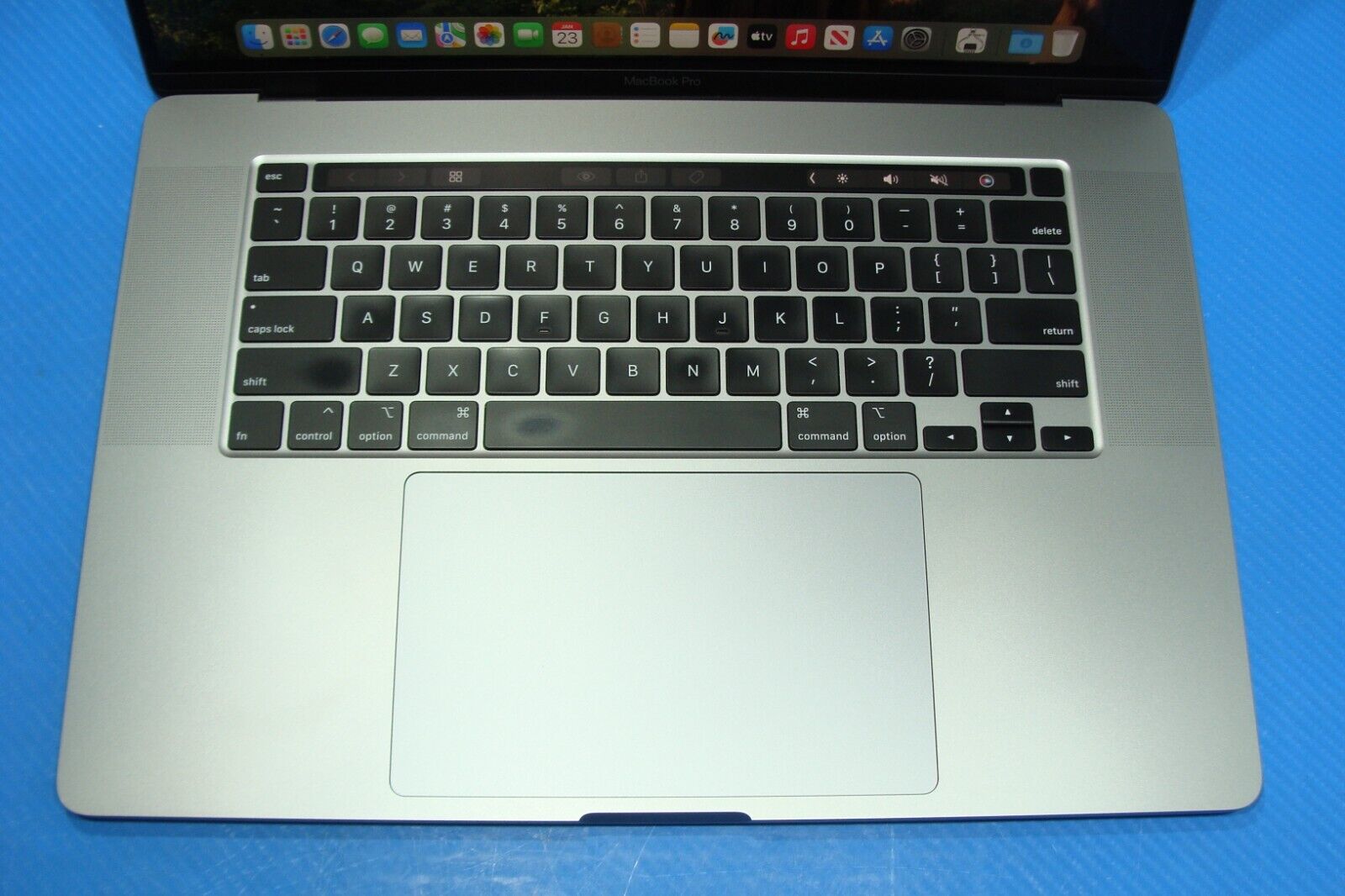 Apple MacBook Pro A2141 16