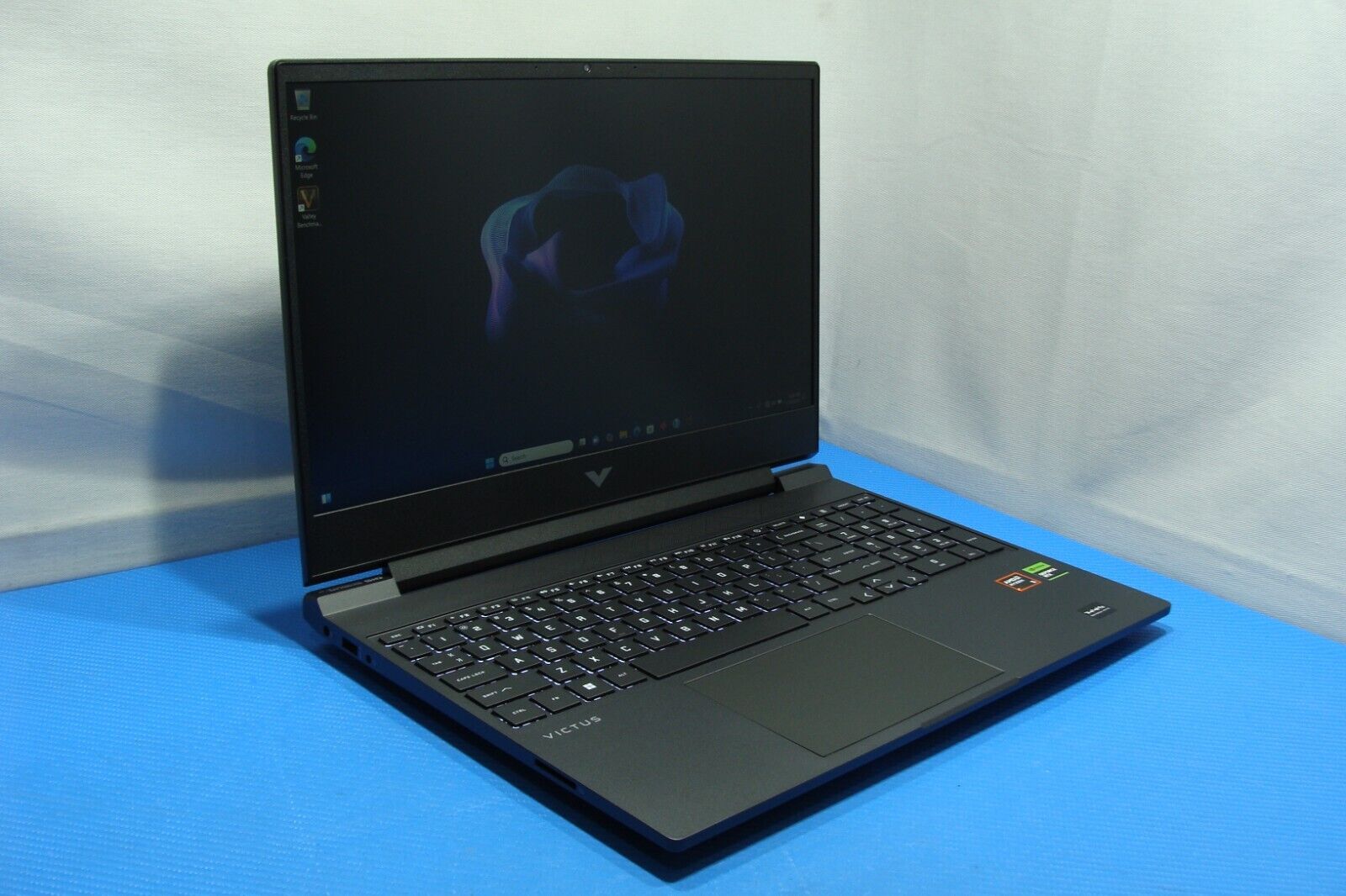 2024 HP Victus 15-fb2082wm Gaming 15.6