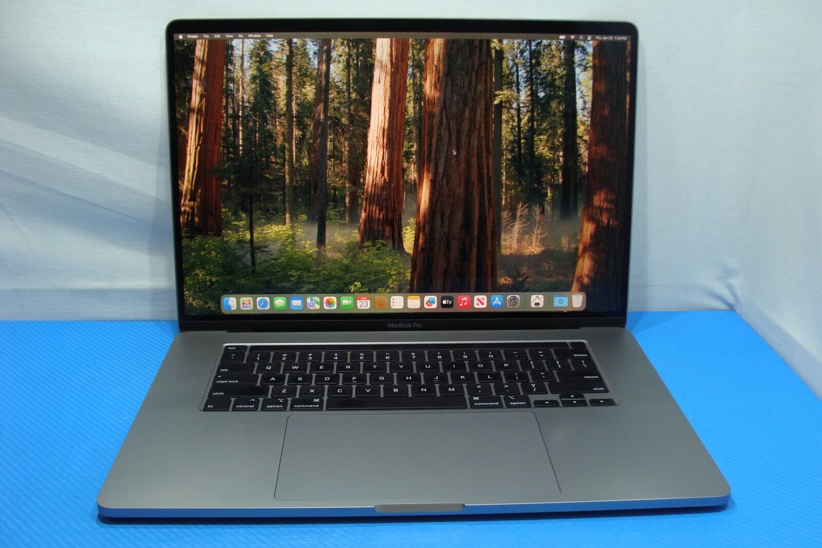 Apple MacBook Pro A2141 16