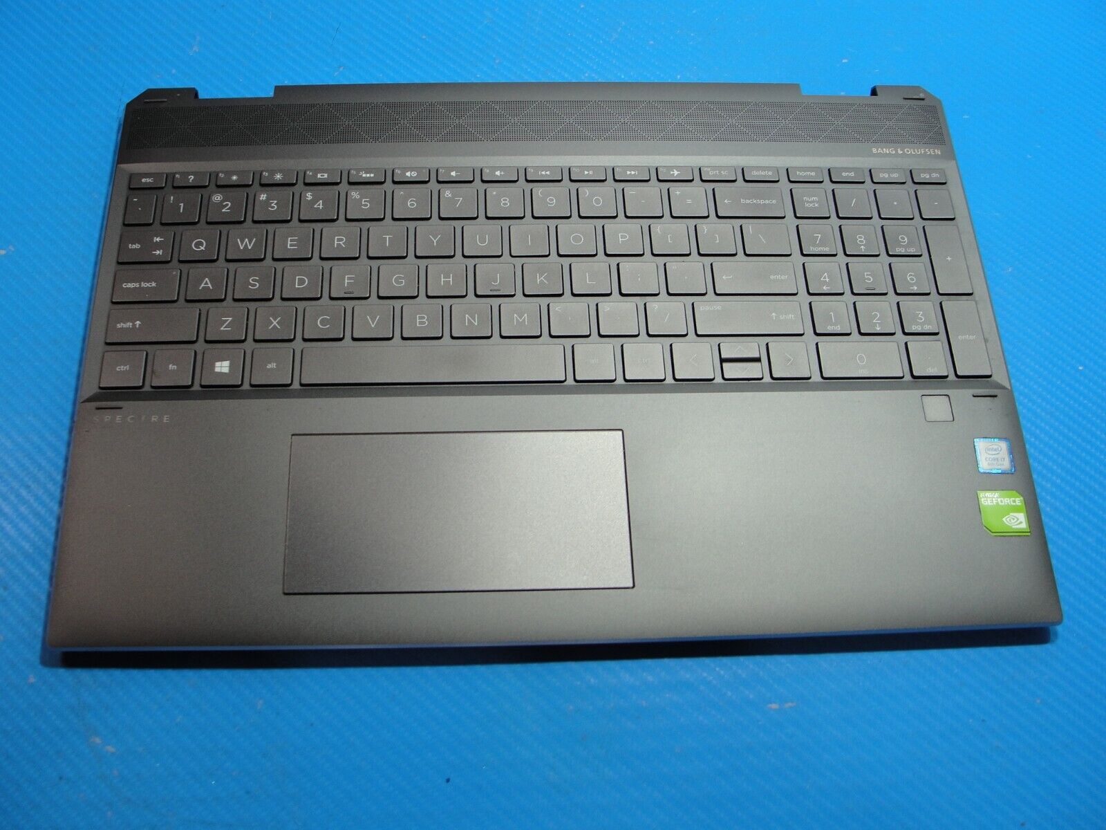 HP Spectre 15-df0013dx 15.6