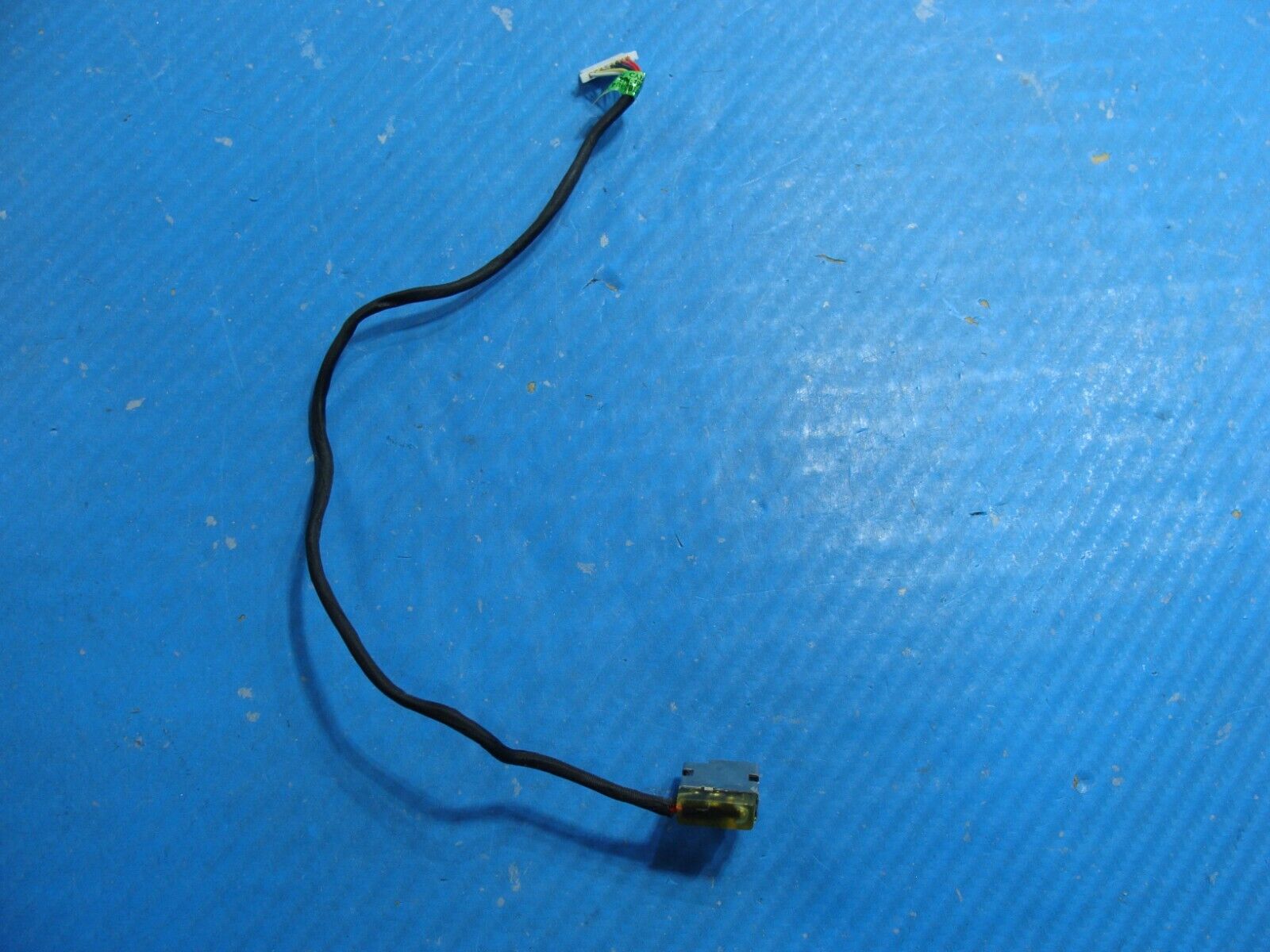 HP 15.6” 15z-gw000 Genuine Laptop DC IN Power Jack w/Cable 799750-Y23