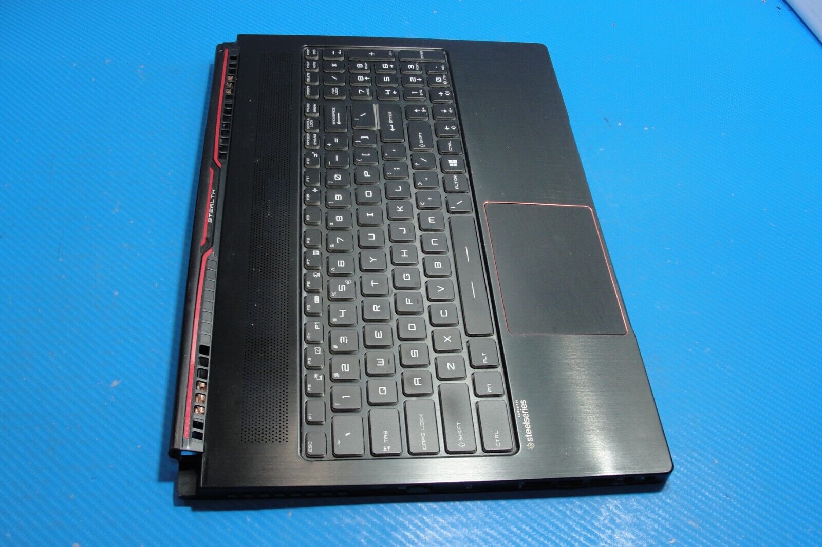 MSI Stealth GS63 7RD 15.6