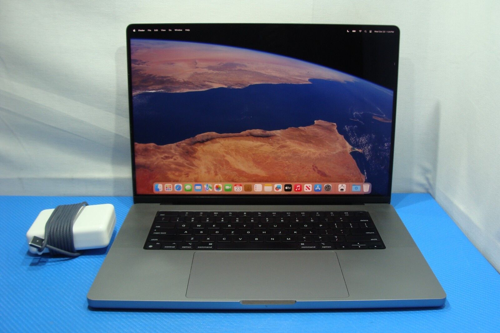 Apple MacBook Pro 16