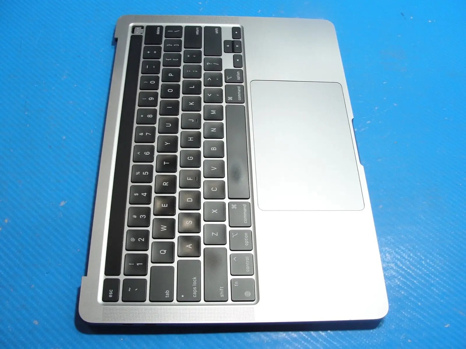 MacBook Pro A2338 13