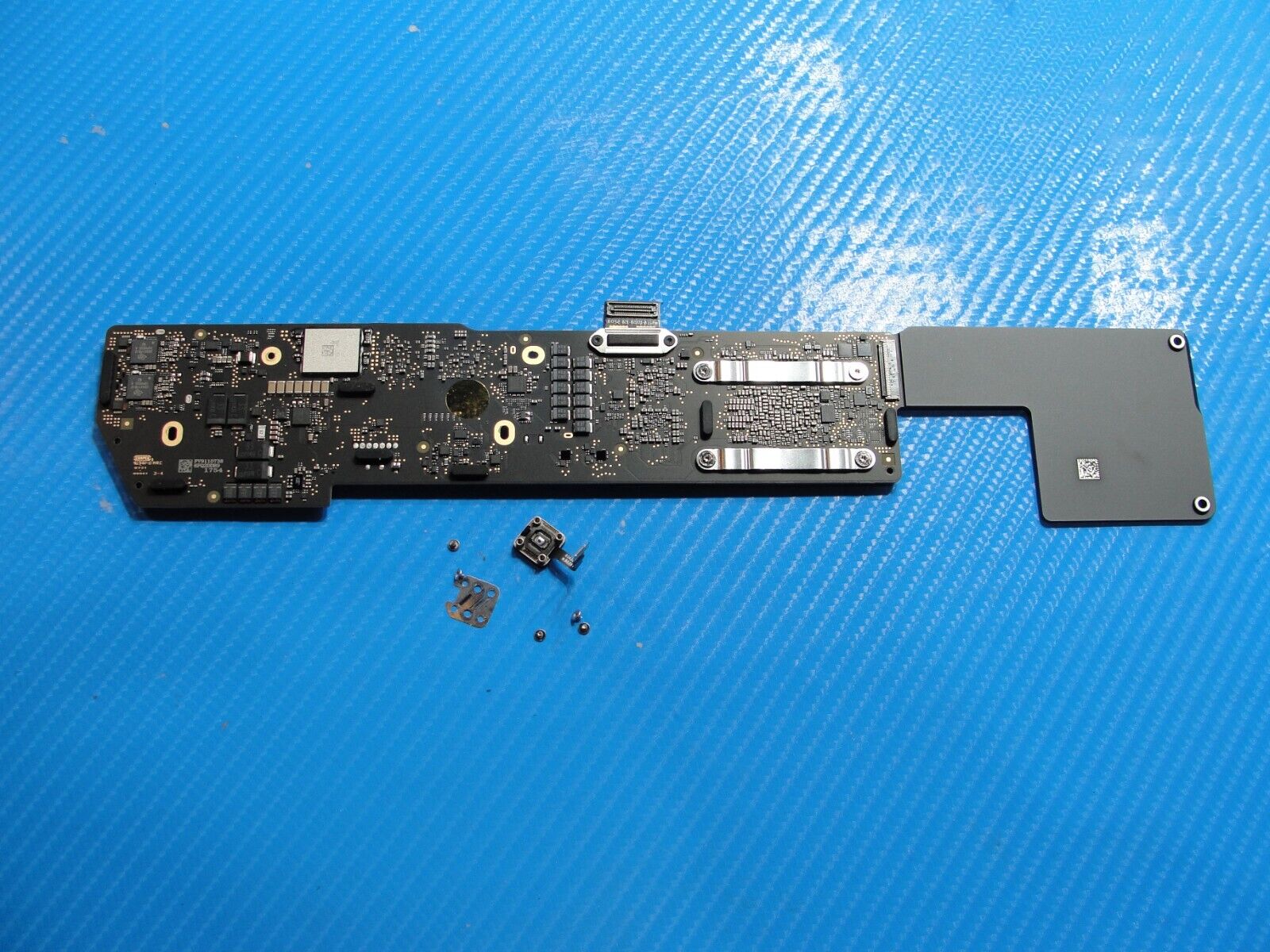 MacBook Air A2337 13