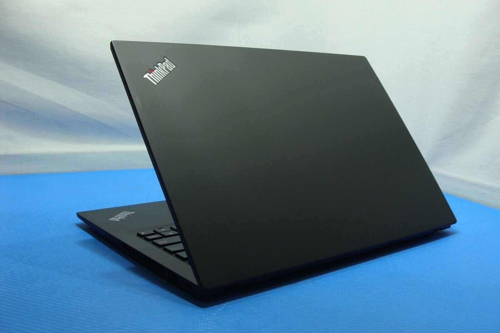 Lenovo ThinkPad T14s Gen1 14