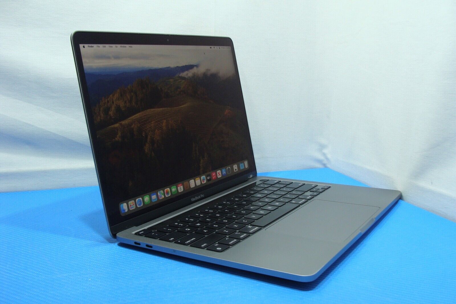 Apple MacBook Pro 13