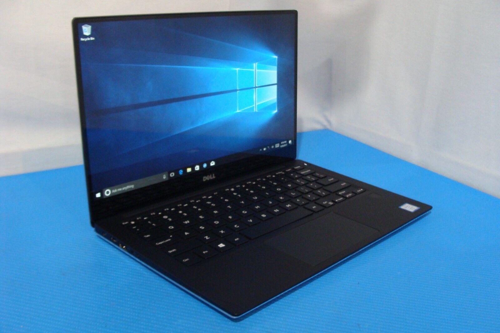 Dell XPS 13 9360 Laptop 13.3