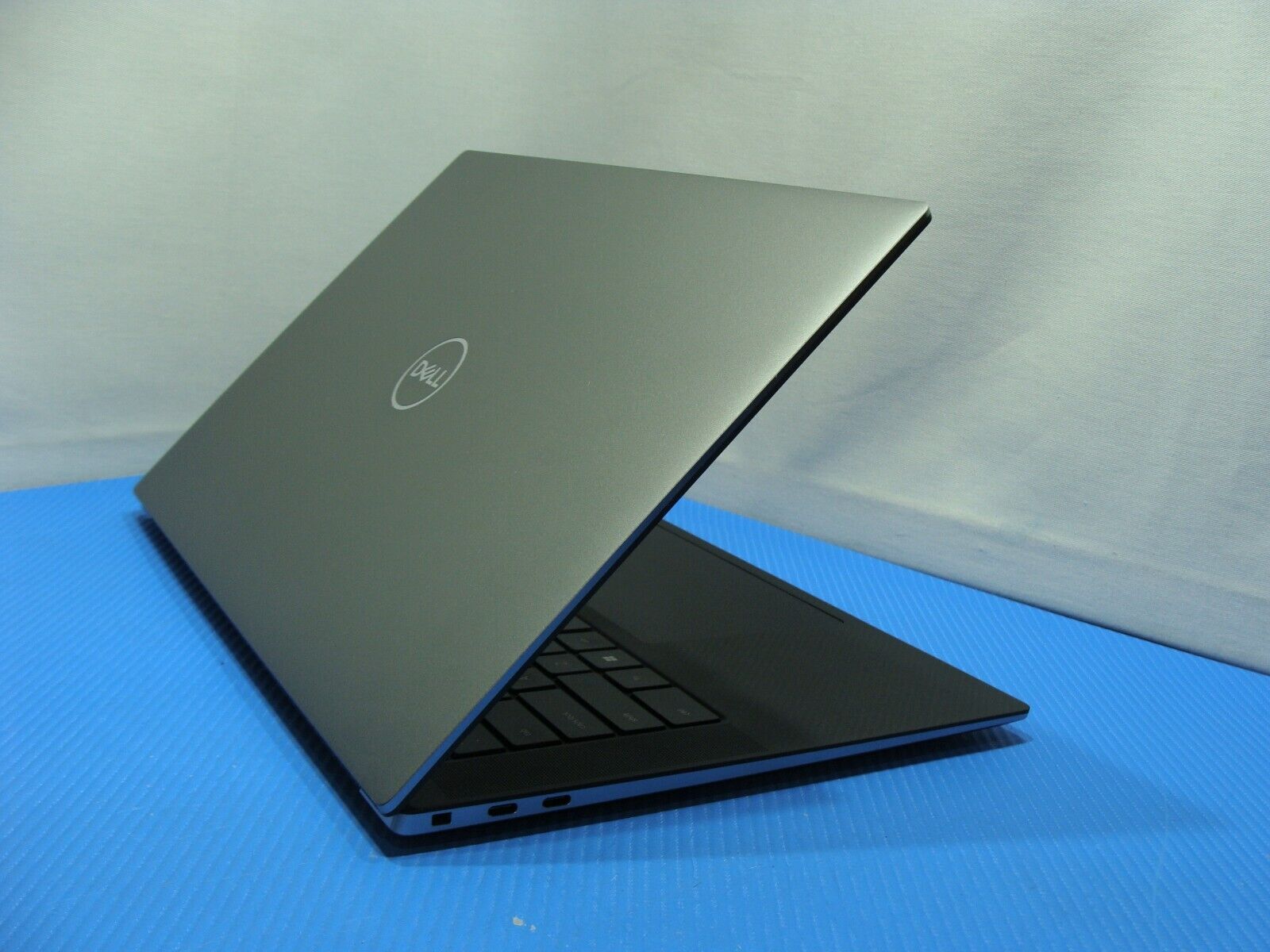 Dell Precision 5560 15.6