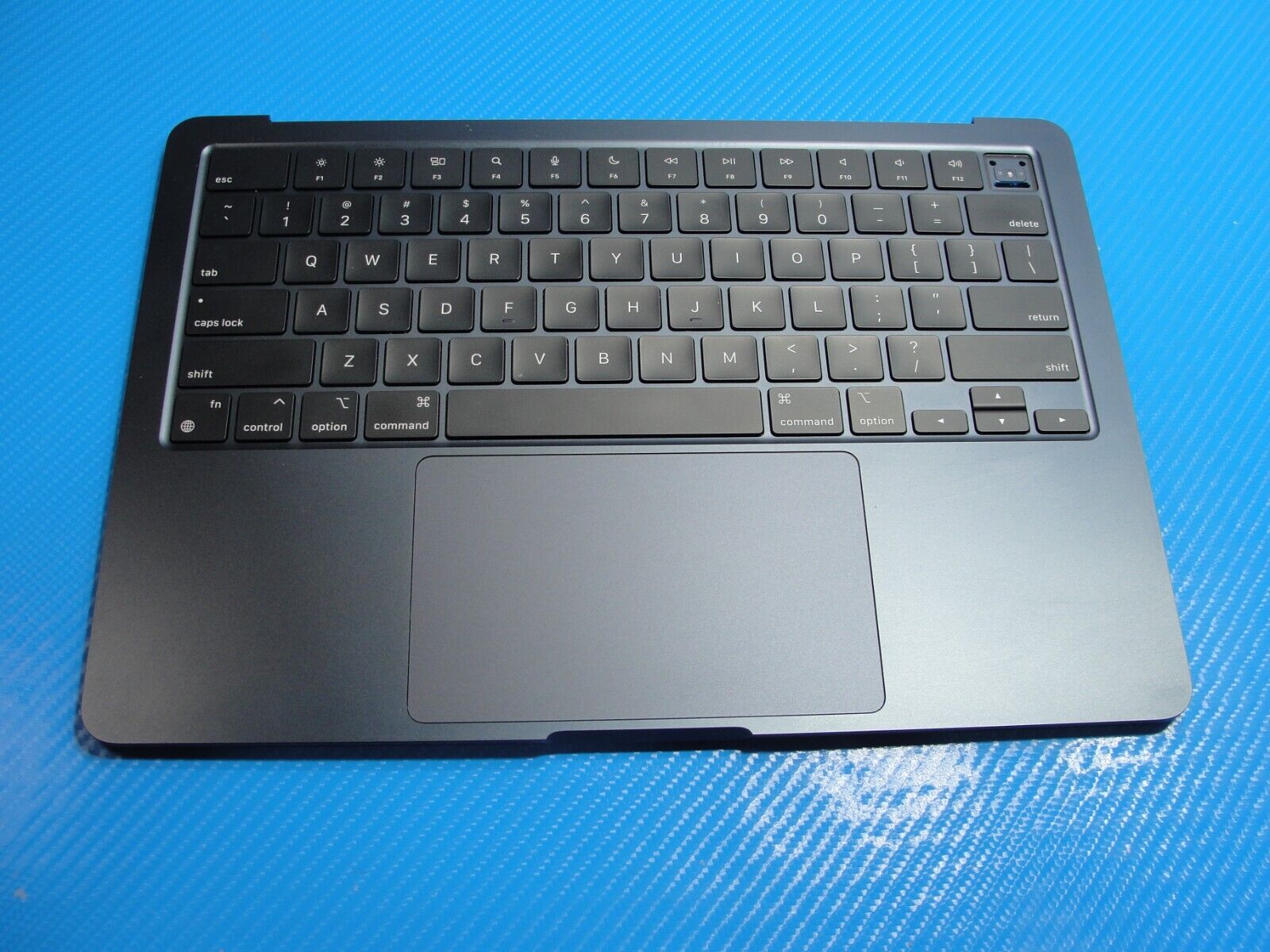 Macbook Air A2681 13