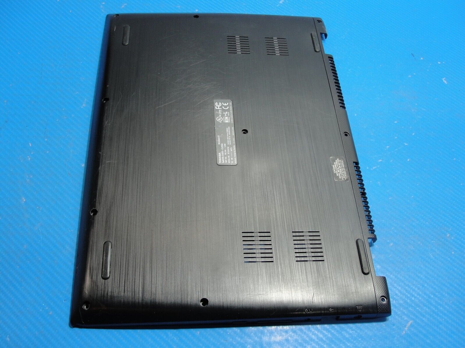 Toshiba Satellite E45W-C4200X 14