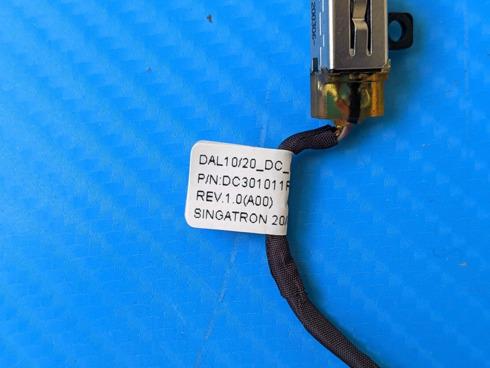 Dell Inspiron 15.6” 3590 OEM Laptop DC IN Power Jack w/Cable 228R6 DC301011R00