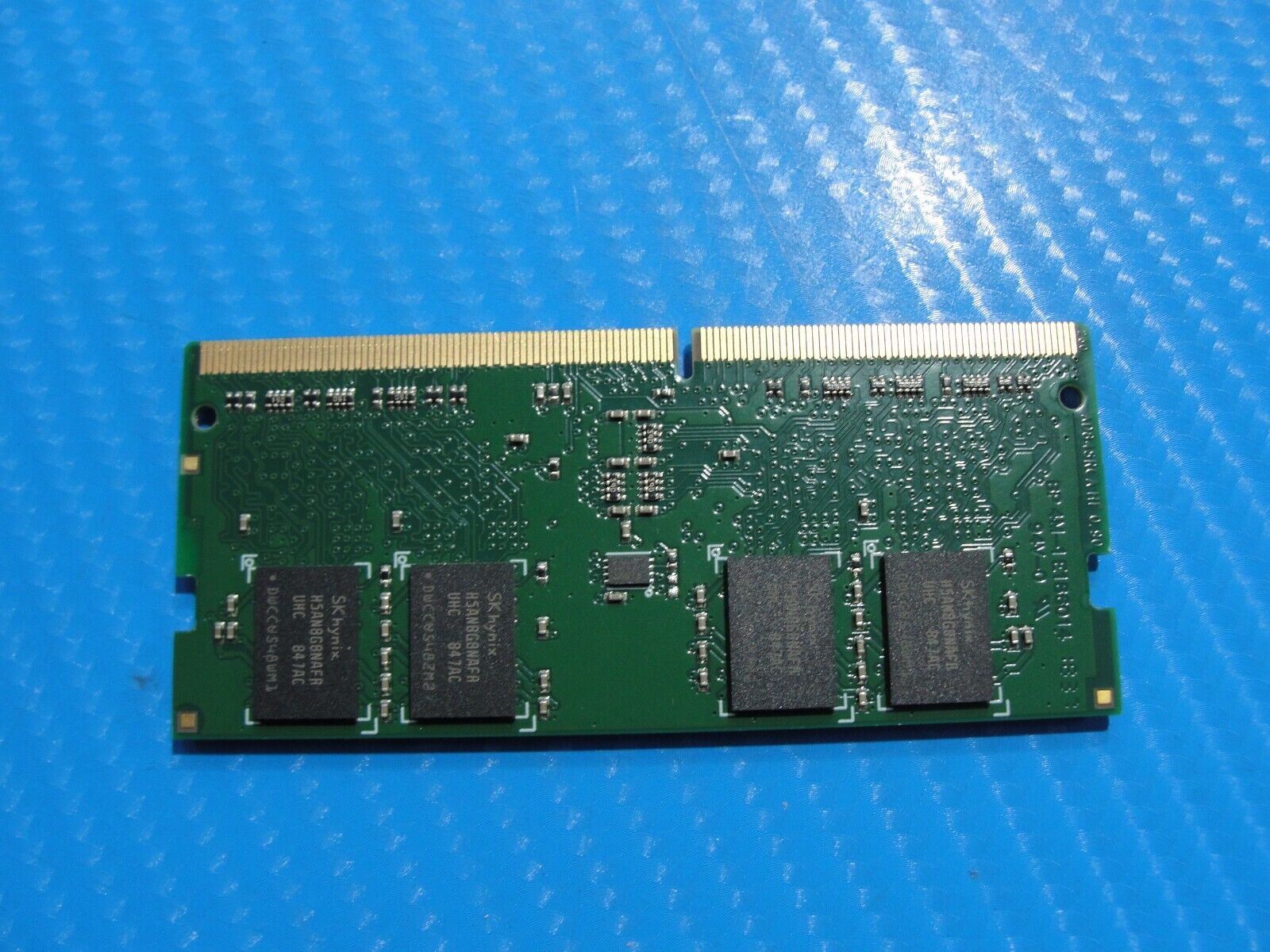 Dell 5590 ADATA 8GB 1Rx8 PC4-2400T Memory RAM SO-DIMM AO1P24HC8T1-BSFS