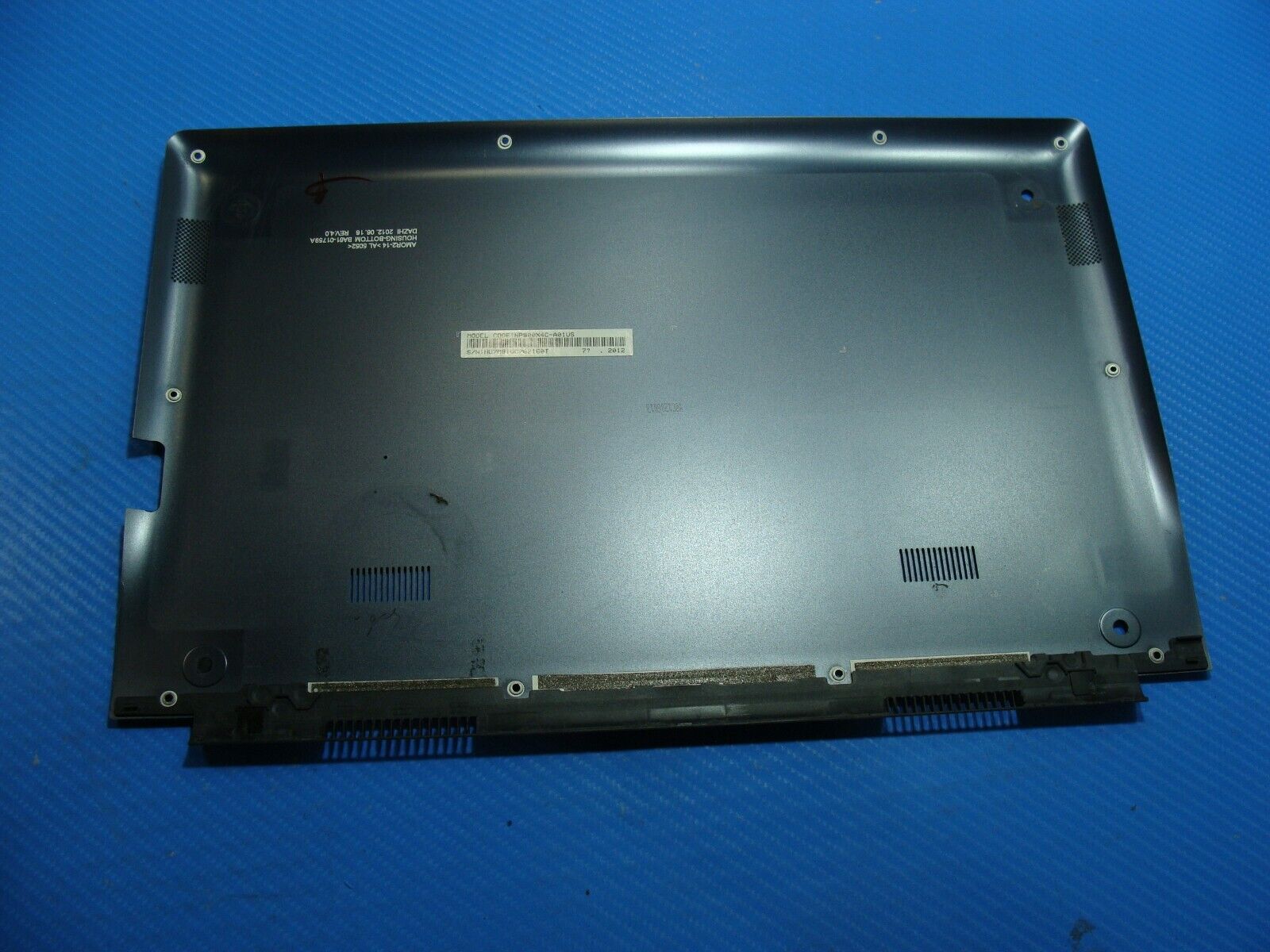 Samsung 15” 9 Series 900X NP900X4C-A01US Genuine Laptop Bottom Case BA61-01759A