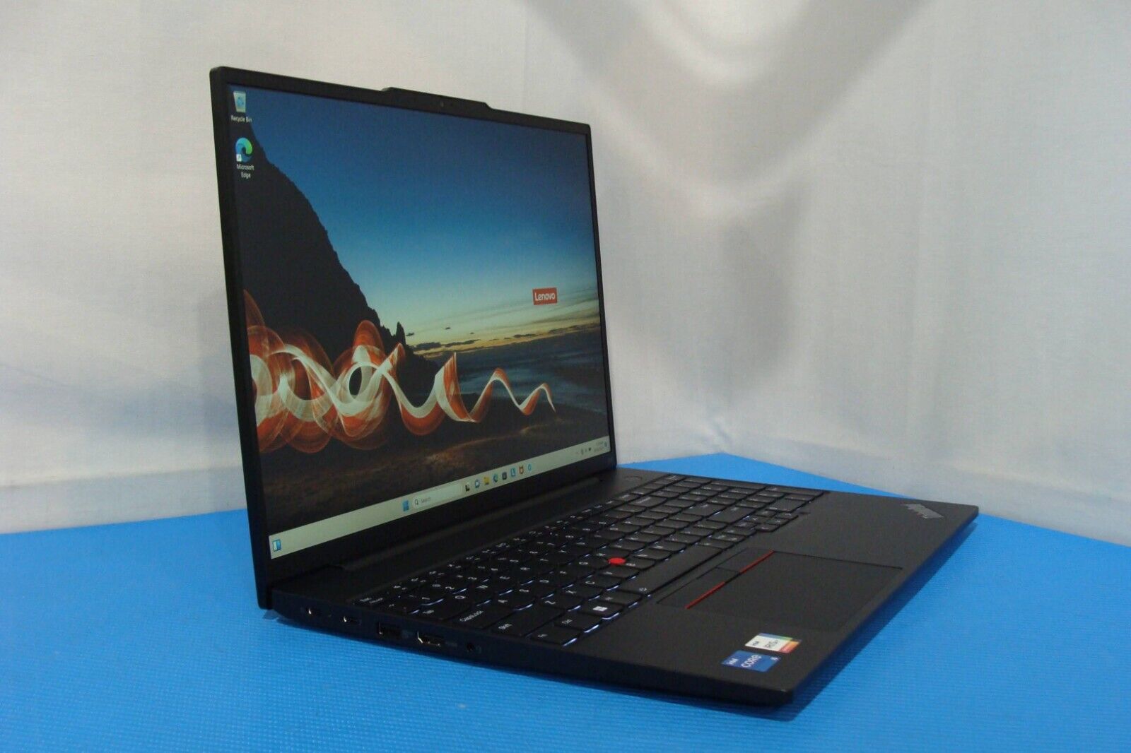 2024 Lenovo ThinkPad E16 Gen 1 16