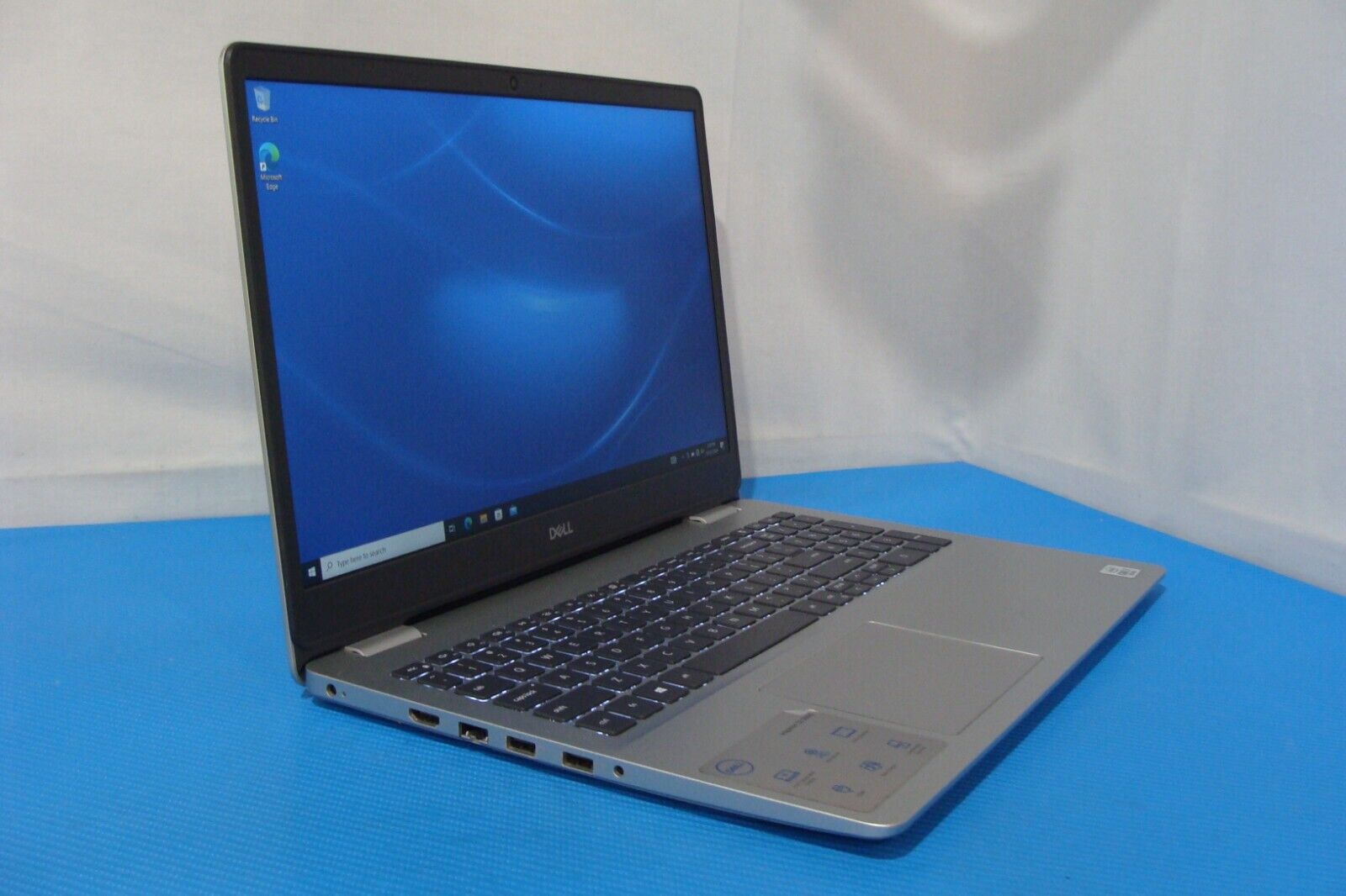 DELL Inspiron 5593 15.6