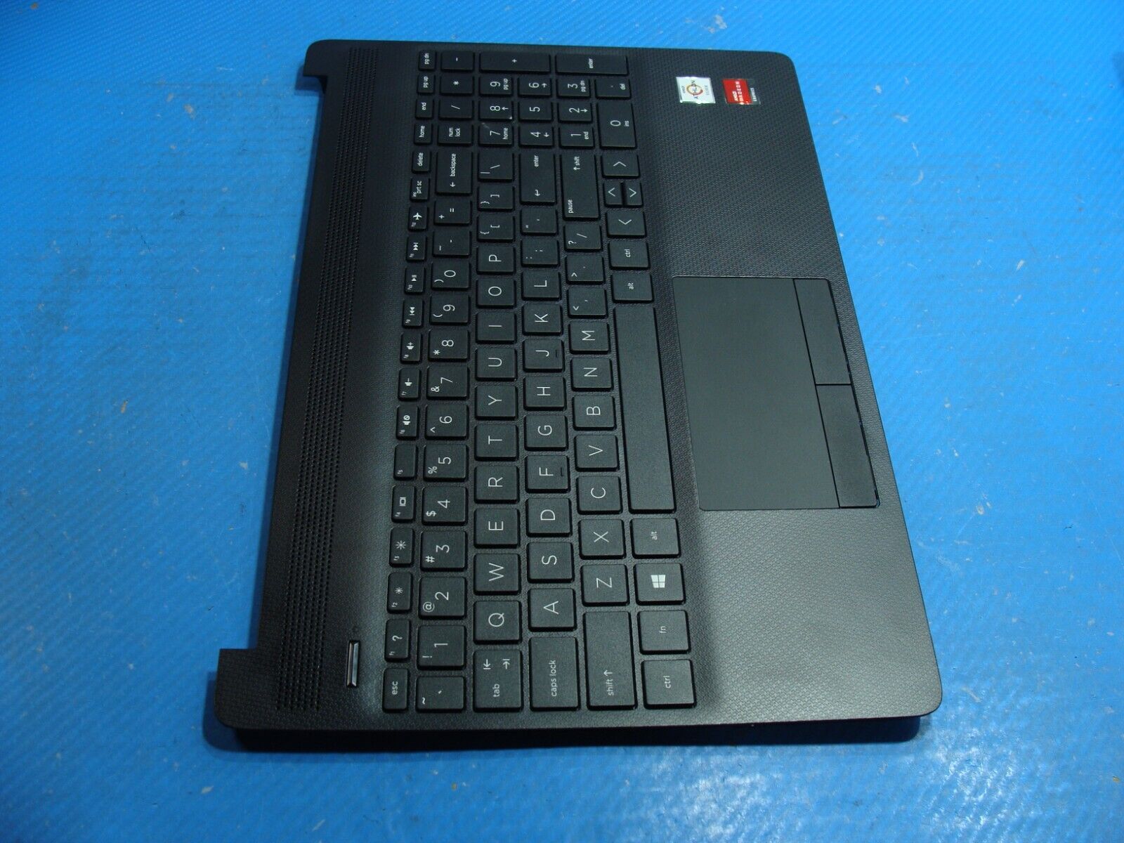 HP 15.6” 15z-gw000 Palmrest w/TouchPad Keyboard & Speakers AP2H8000E00 Grade A