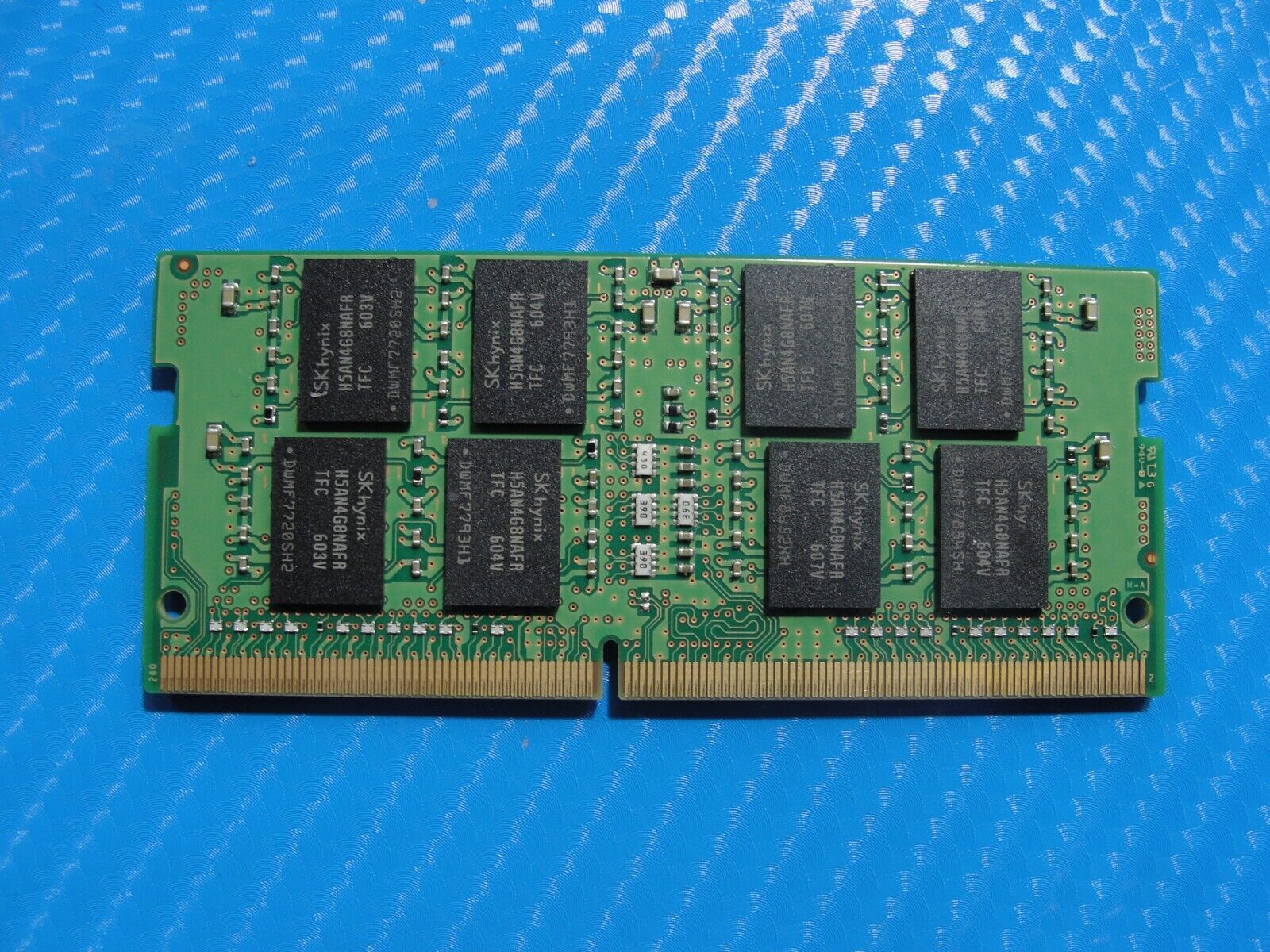 Dell 5510 SK Hynix 8GB 2Rx8 PC4-2133P Memory RAM SO-DIMM HMA41GS6AFR8N-TF