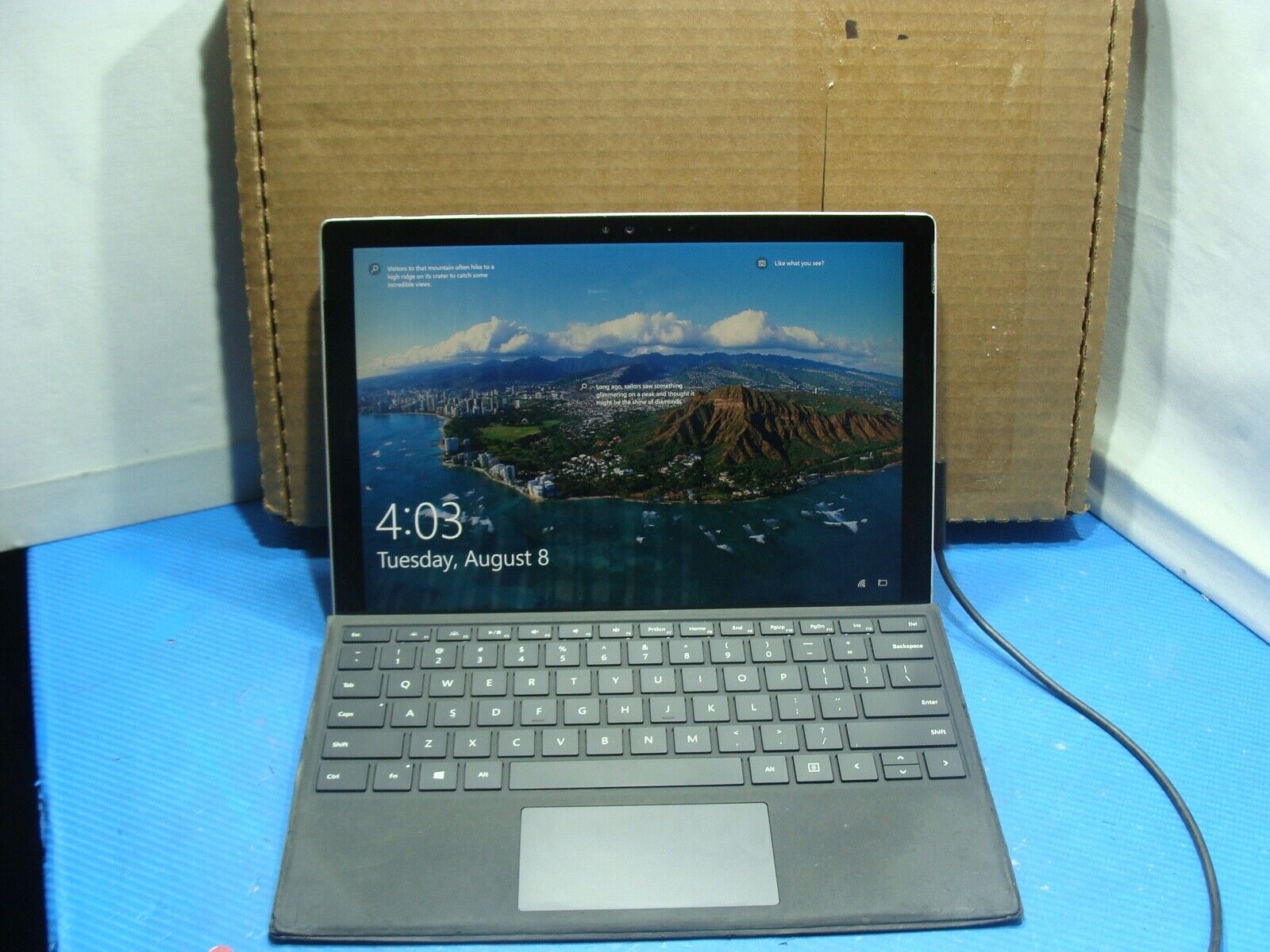 Great Deal Microsoft Surface Pro 4 1724 Intel i5-6300U 2.40Ghz 8GB RAM 256GB SSD