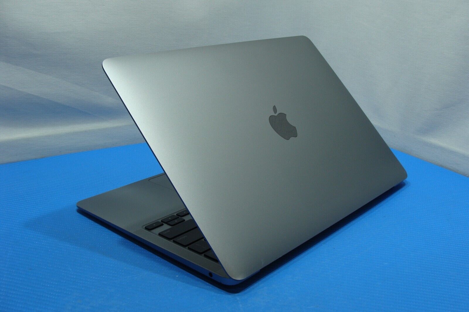 Apple MacBook Air 13