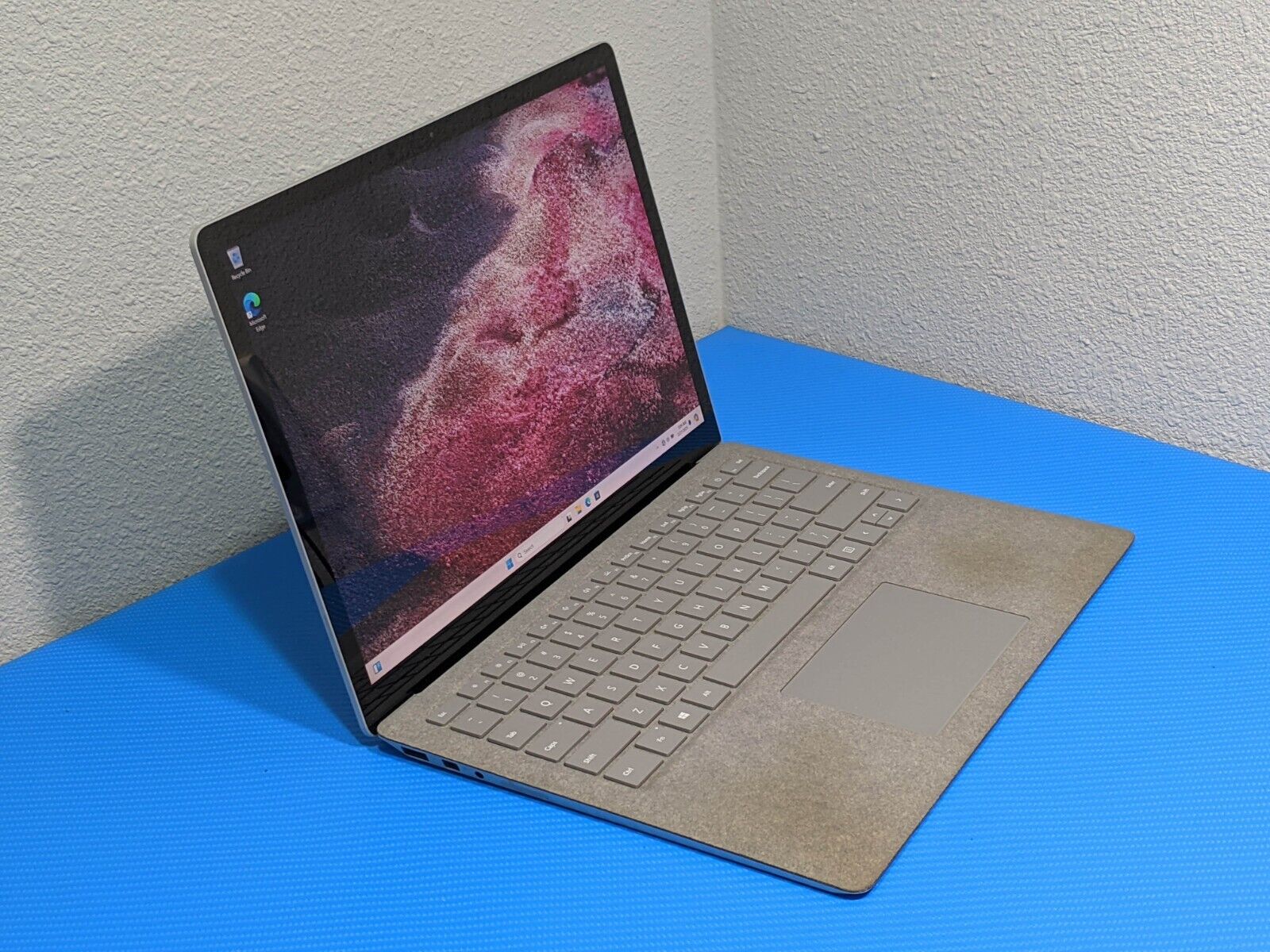 MS Surface Laptop 2 1769 13.5