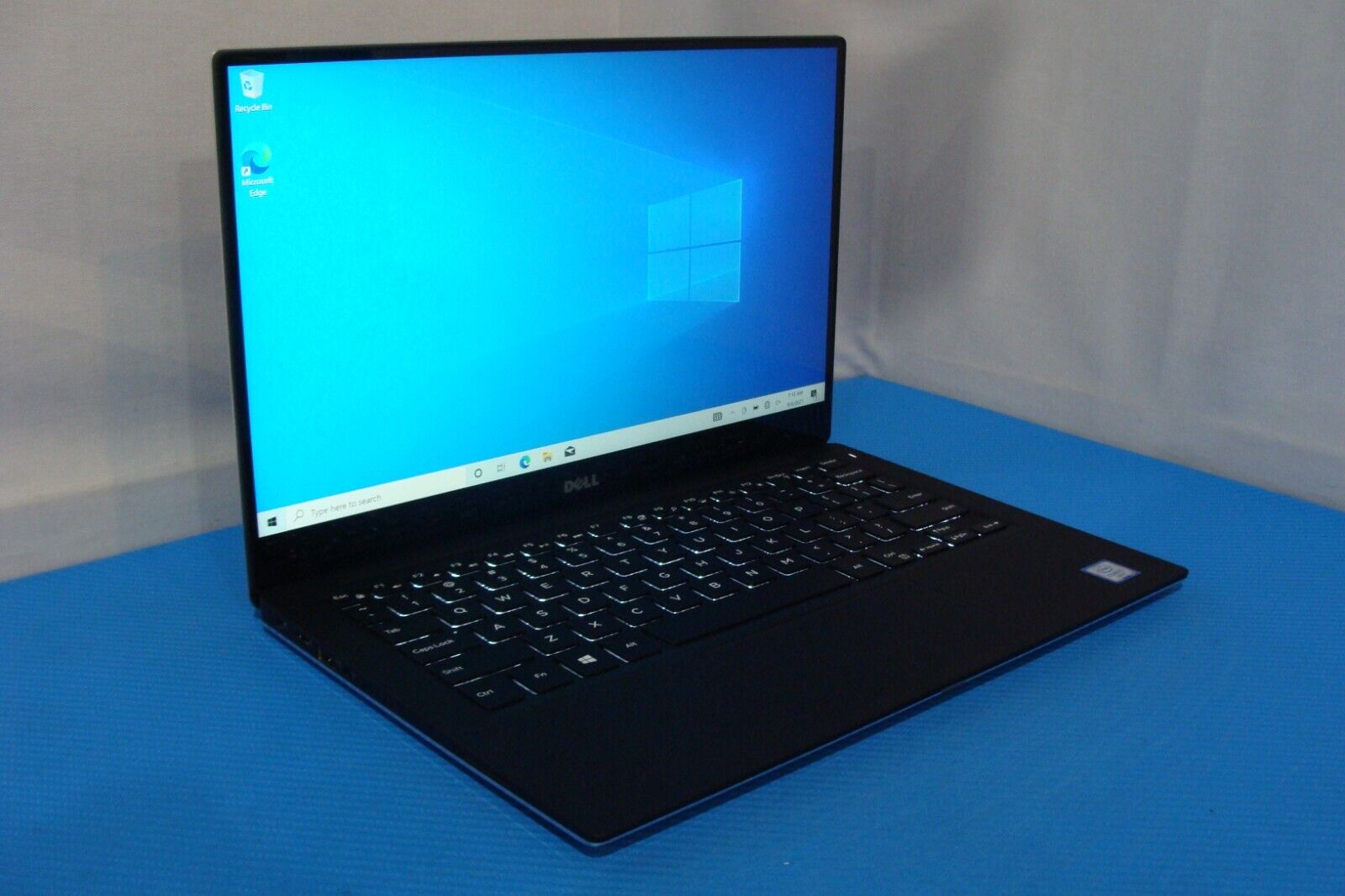 Dell XPS 13 9350 Laptop 13.3