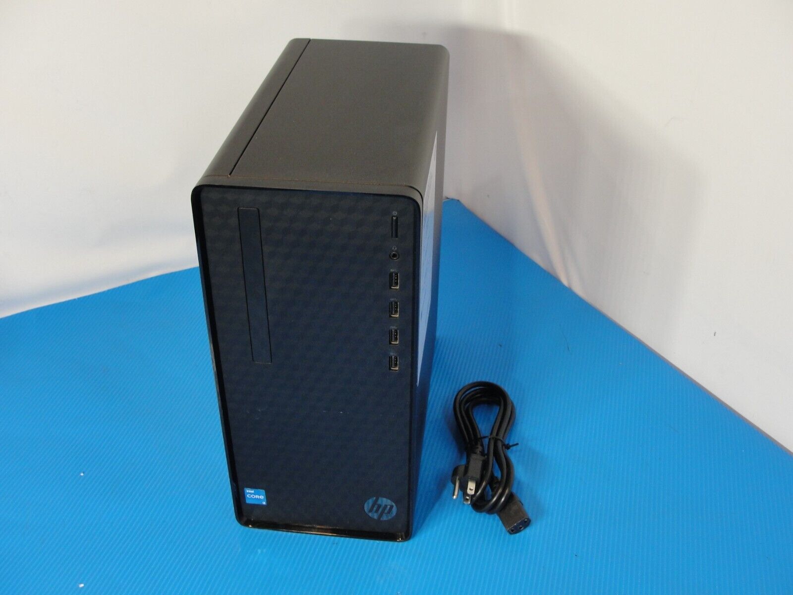 HP M01-F2254 Tower PC Intel Core i3 12th Gen 3.30GHz 256GB SSD 8GB WIFI BT Win11