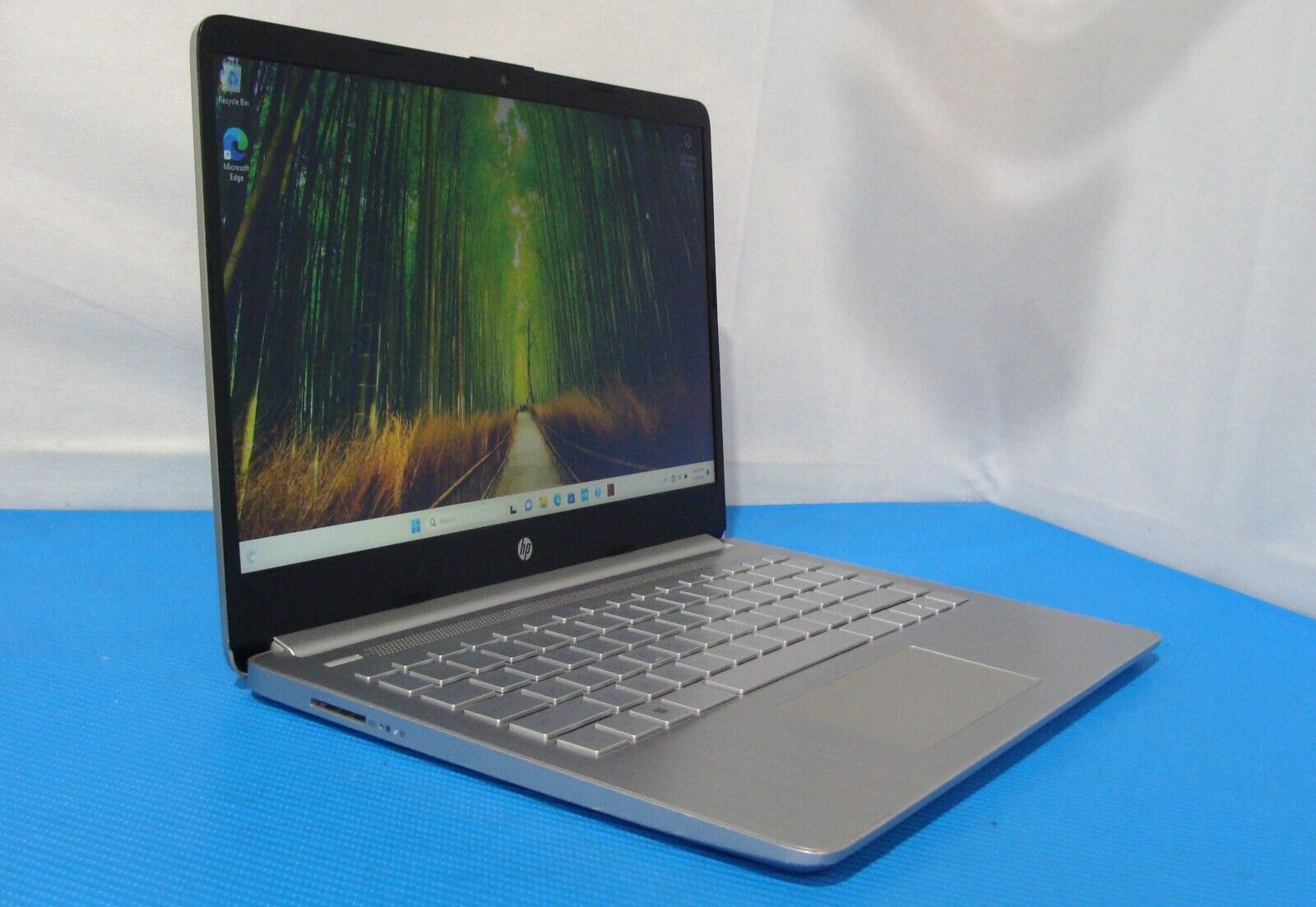 HP Laptop 14-fq0033dx 14