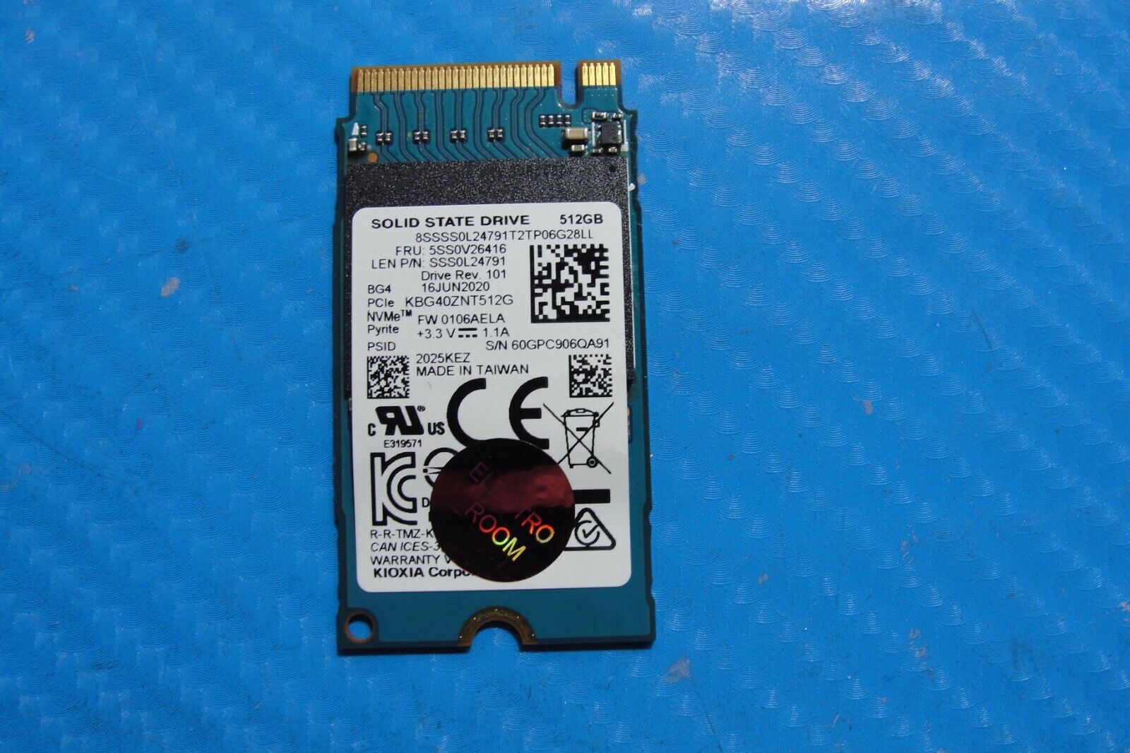 Lenovo E14 Kioxia 512GB NVMe M.2 SSD Solid State Drive KBG40ZNT512G 5SS0V26416