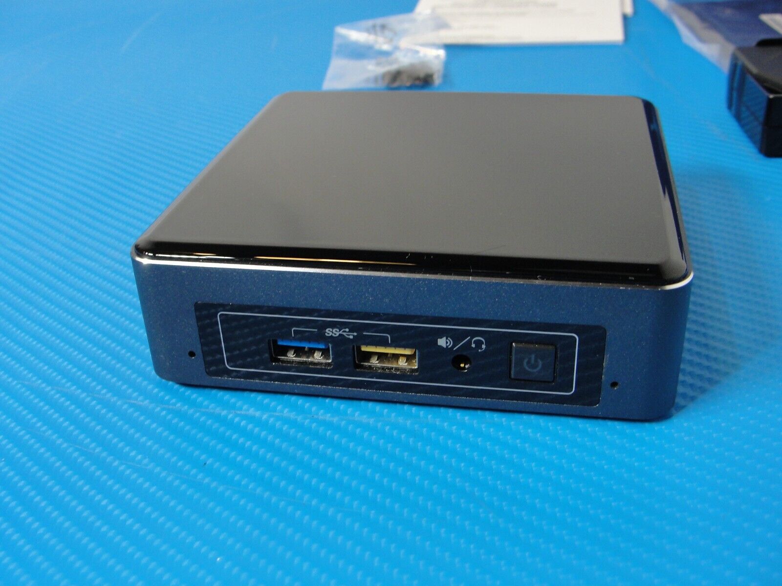 Intel NUC Mini PC Kit Core i5-7260u nuc7i5bnk 2.2GHz 16GB 512GB Win10P WIFI BT