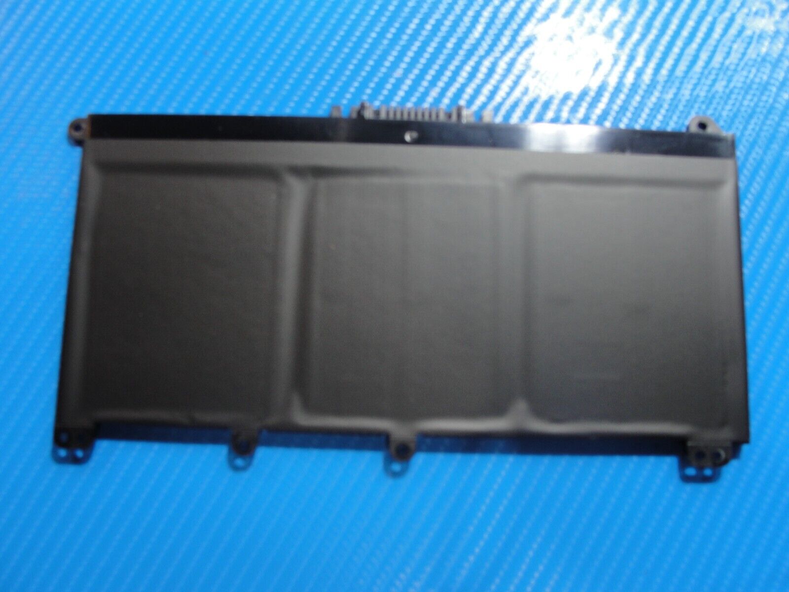 HP 17.3” 17-cp2033dx OEM Laptop Battery 11.34V 41.04Wh 3440mAh L97300-005 HW03XL