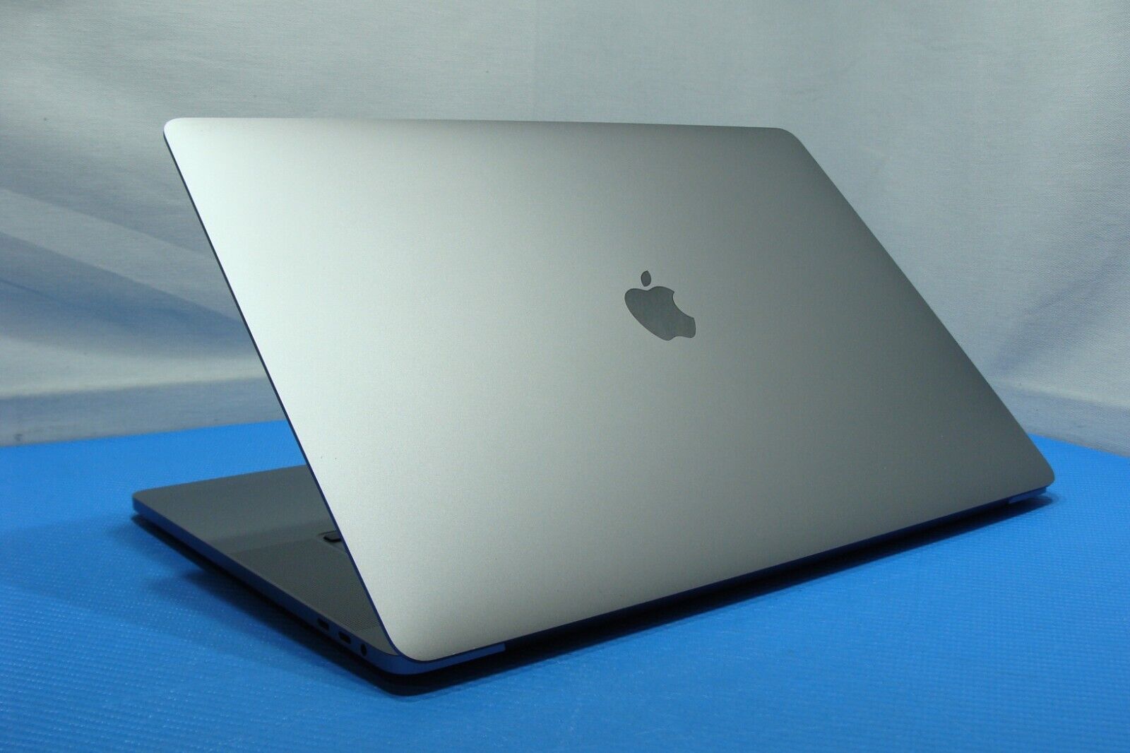 Apple MacBook Pro A2141 (2019) 16