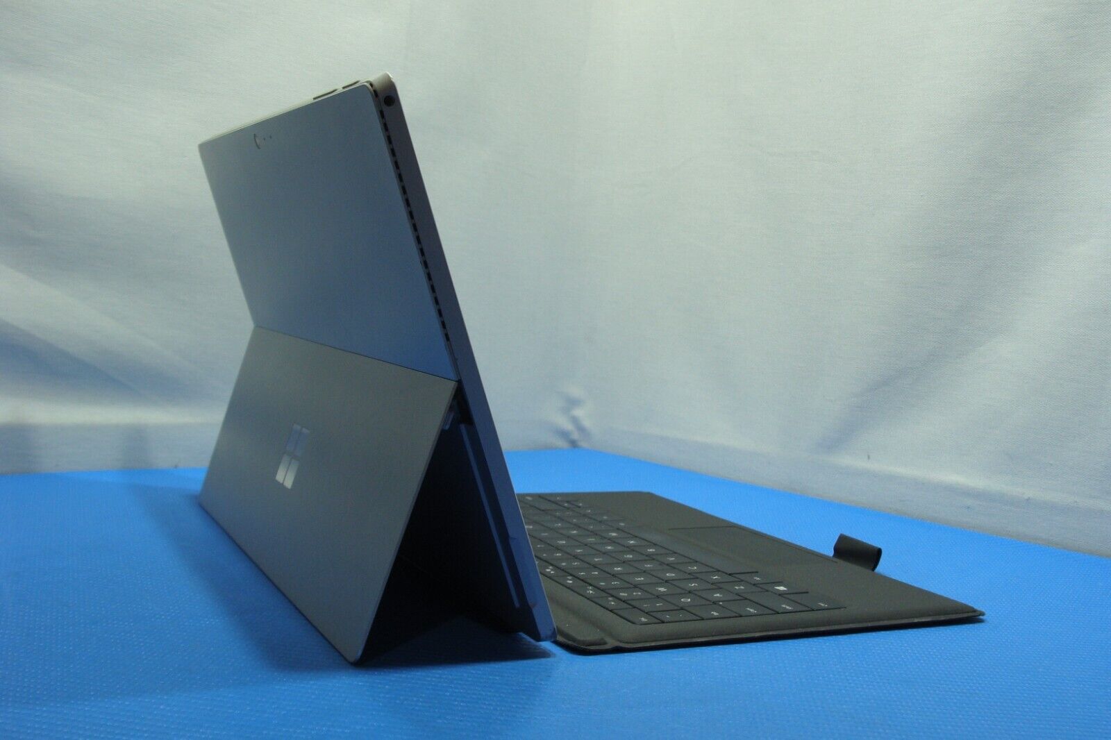 Microsoft Surface Pro 4 1724 12.3