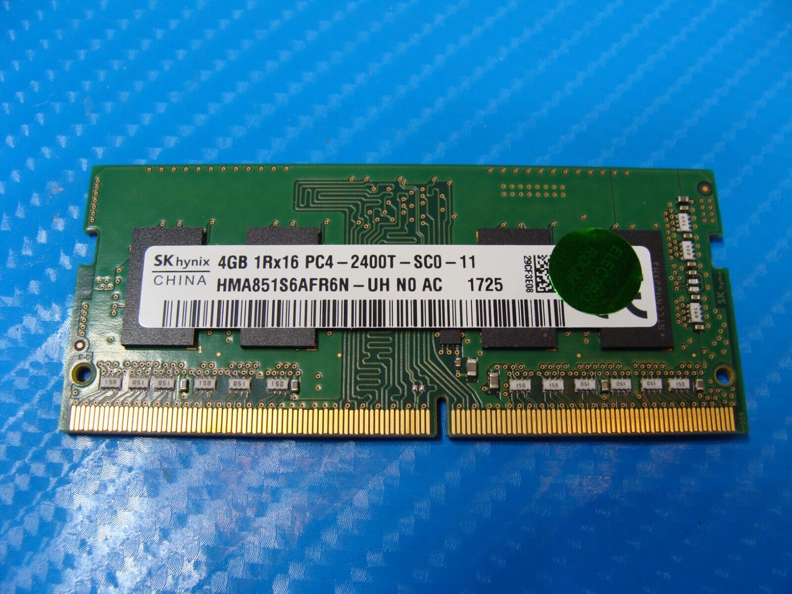 Dell 15 3567 SK Hynix 4GB 1Rx16 PC4-2400T Memory RAM SO-DIMM HMA851S6AFR6N-UH