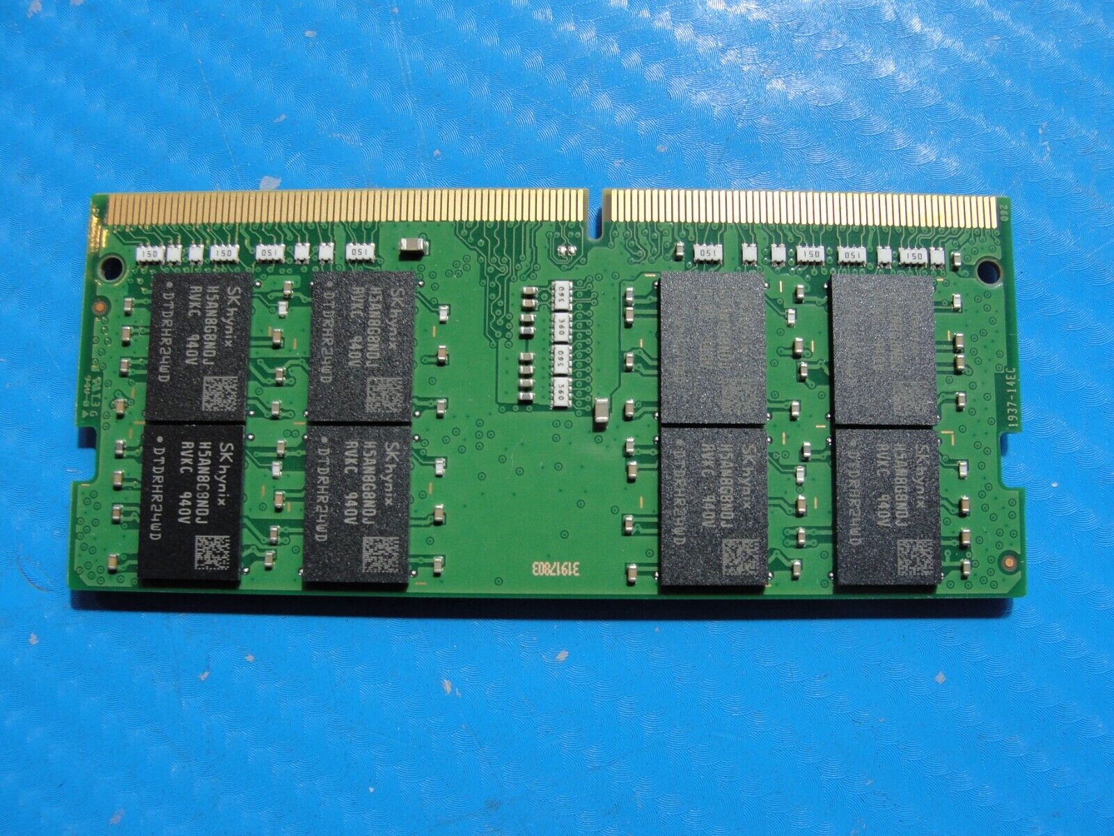 Dell 7400 SK Hynix 16GB 2Rx8 PC4-2666V SO-DIMM Memory RAM HMA82GS6DJR8N-VK