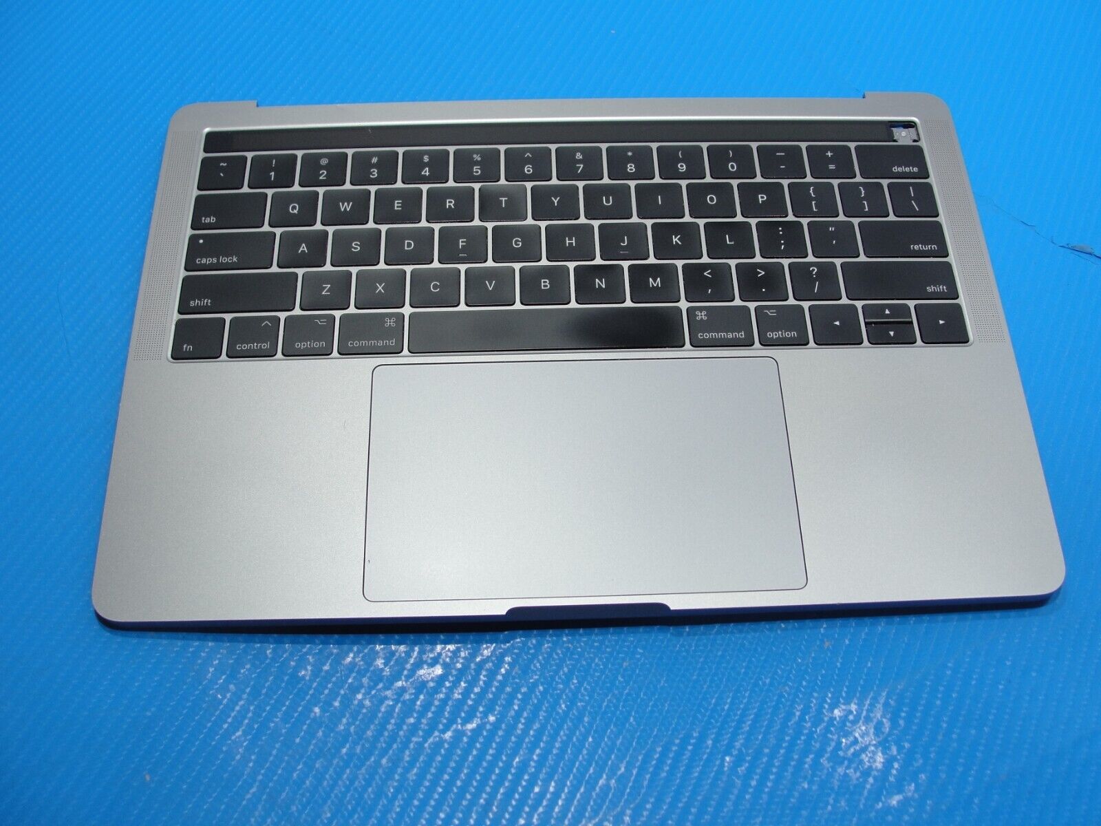 MacBook Pro A1706 13