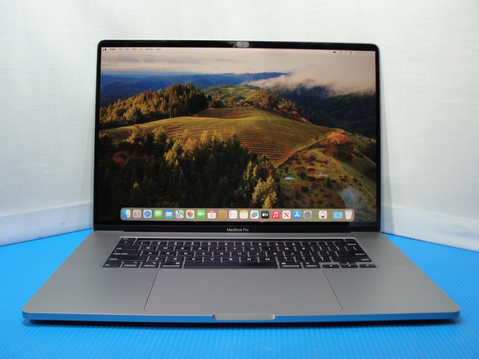 Apple MacBook Pro 16