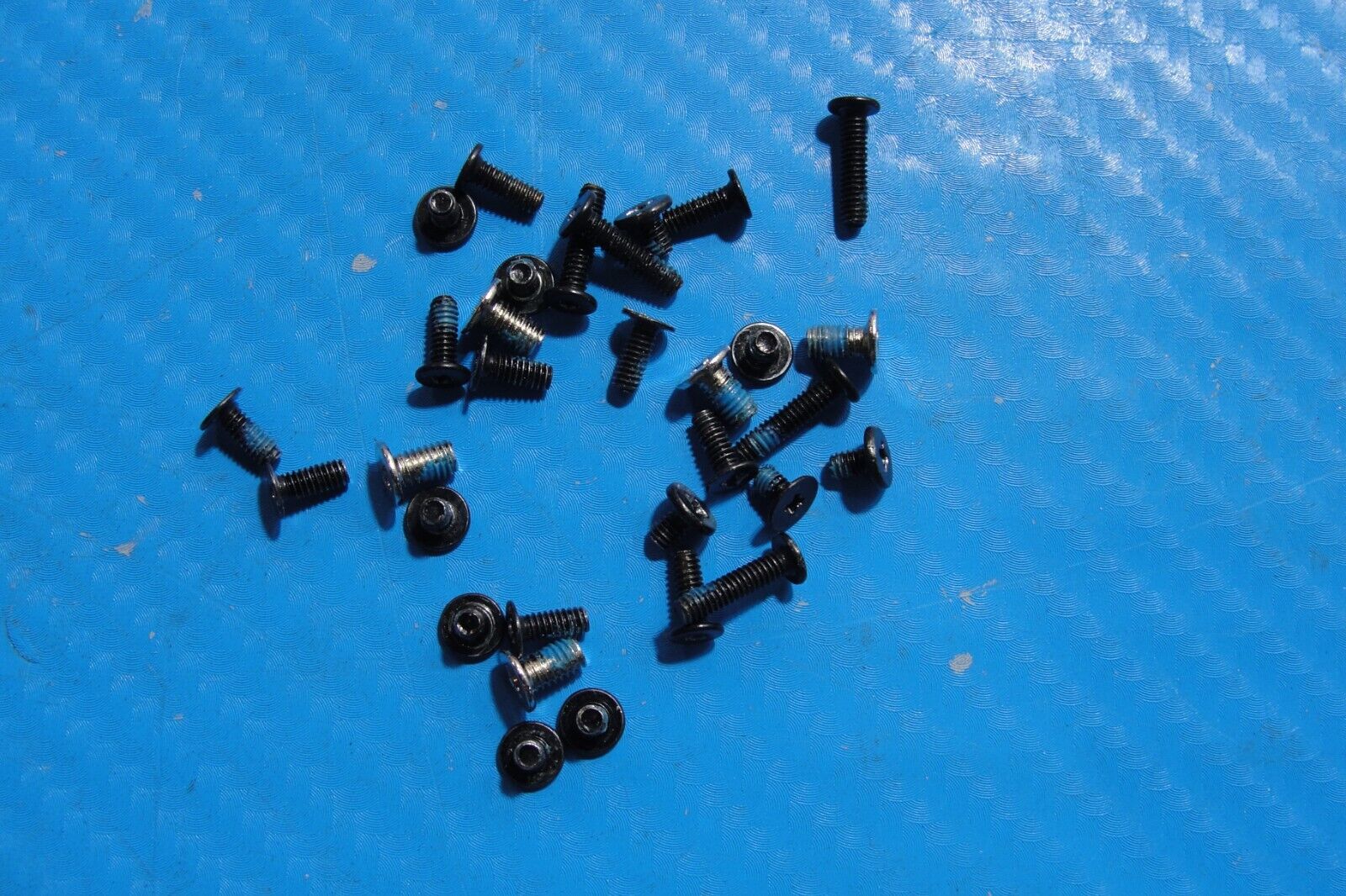 Lenovo IdeaPad Flex 14” 5-14ARE05 81X2 OEM Screw Set Screws for Repair ScrewSet