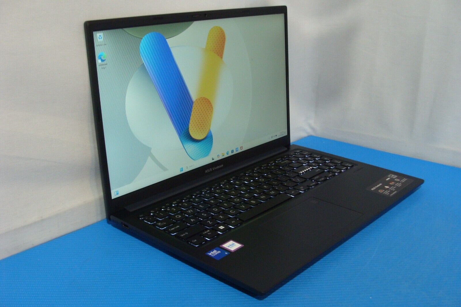 ASUS VivoBook F1504V 15.6