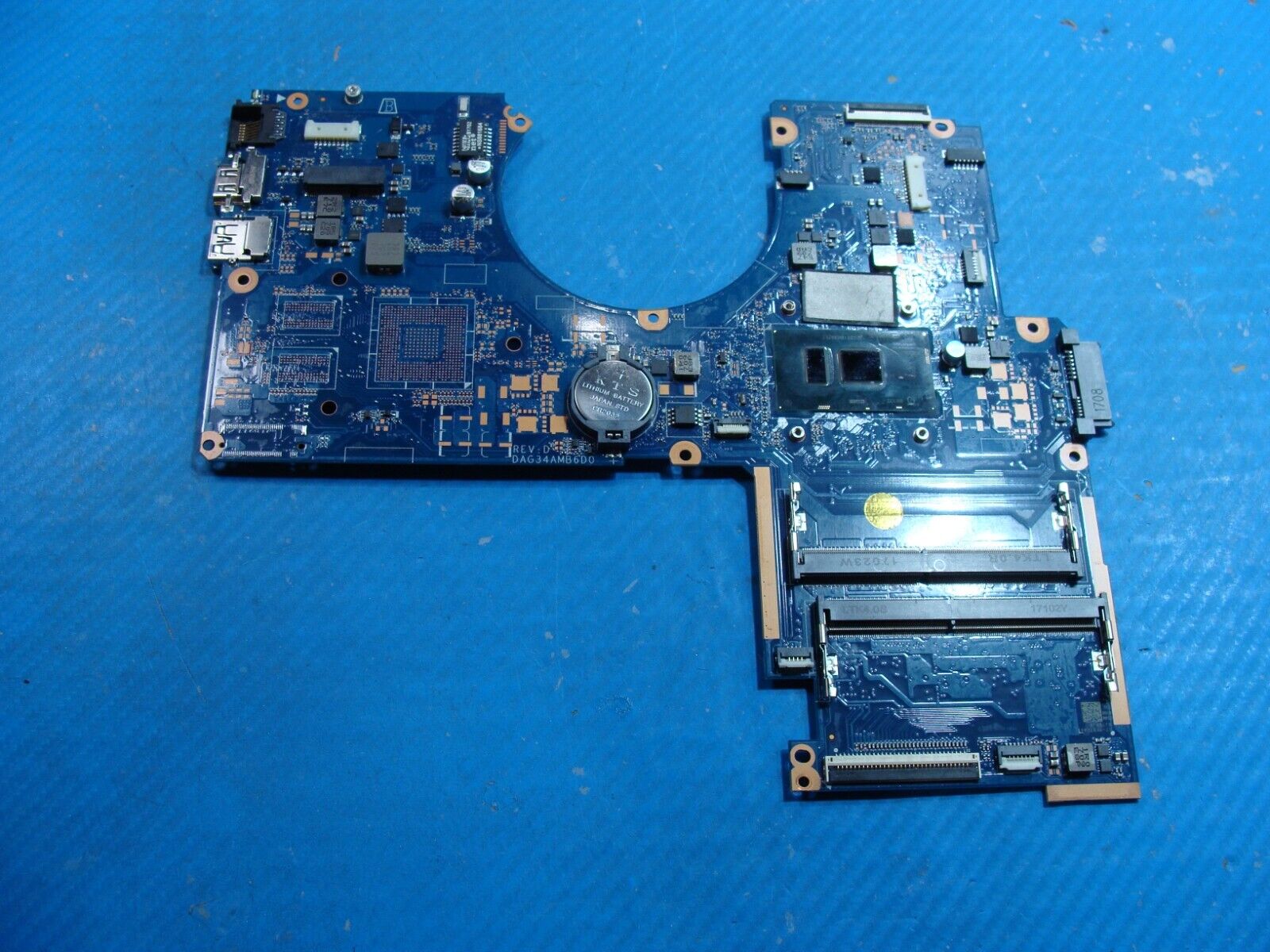 HP Pavilion 15-au063nr 15.6