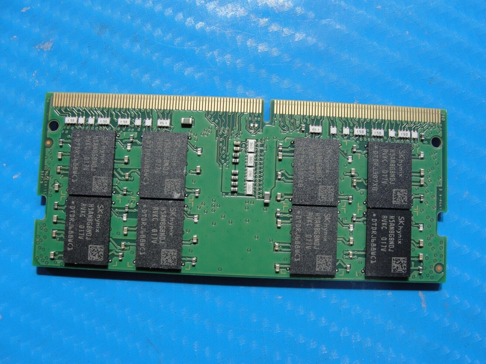 Dell 5500 SK Hynix 16GB 2Rx8 PC4-2666V SO-DIMM Memory RAM HMA82GS6DJR8N-VK