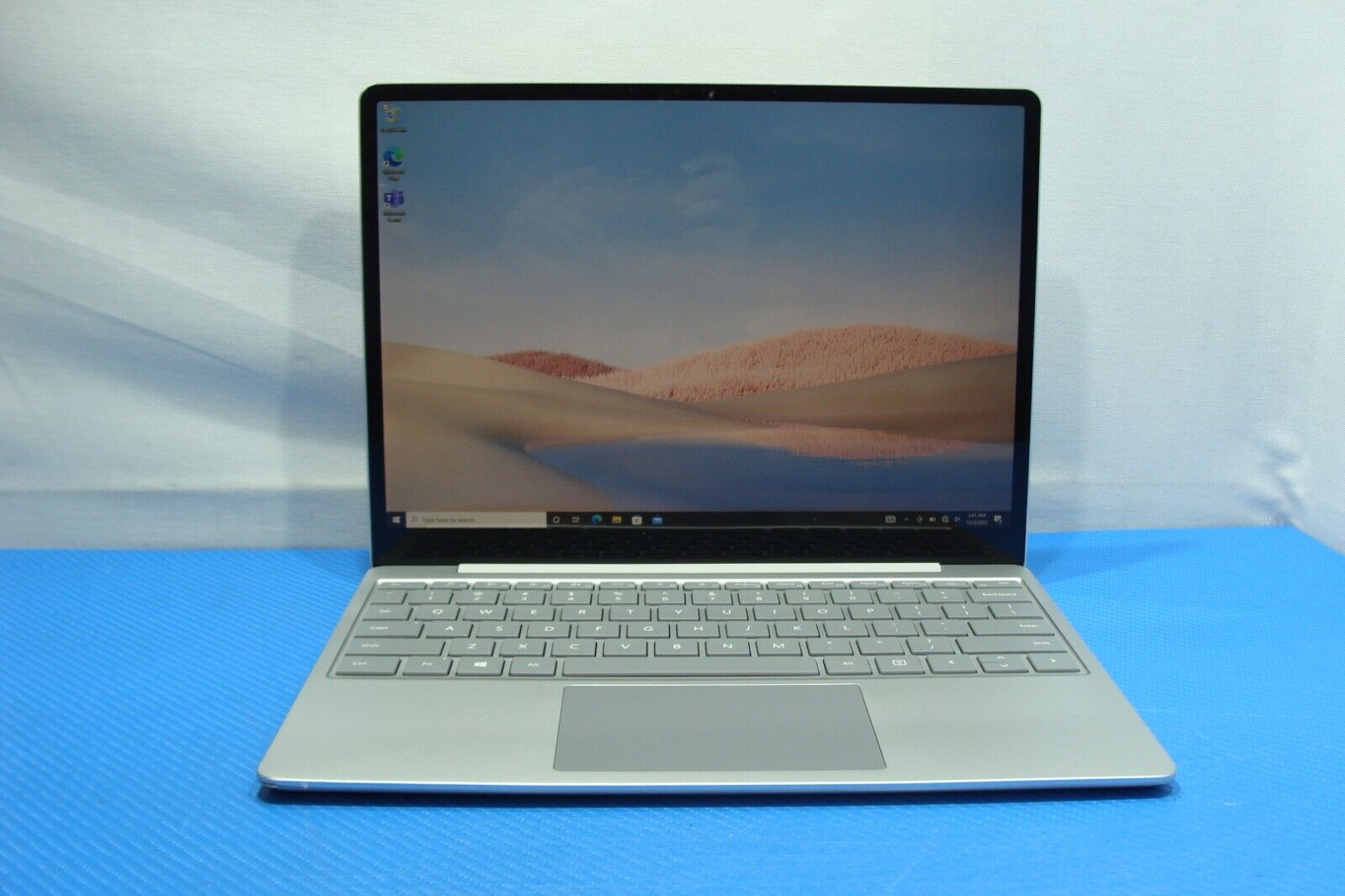 Microsoft Surface Laptop Go 1943 12.4