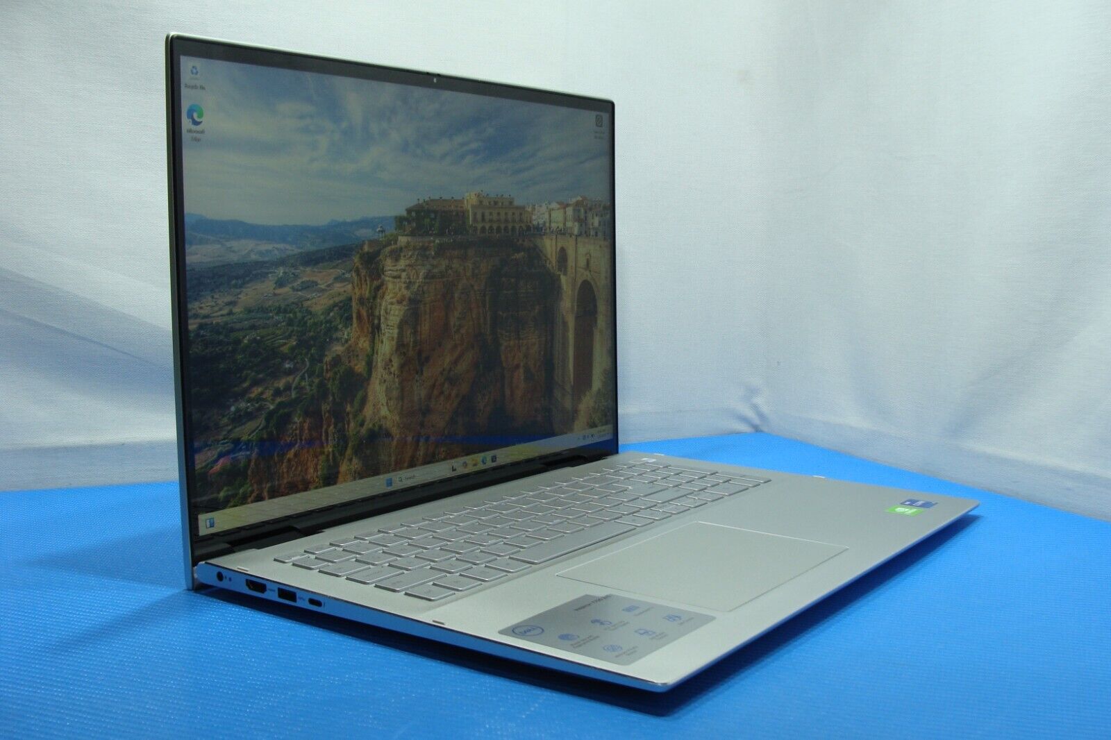 Dell Inspiron 7706 2-in-1 17