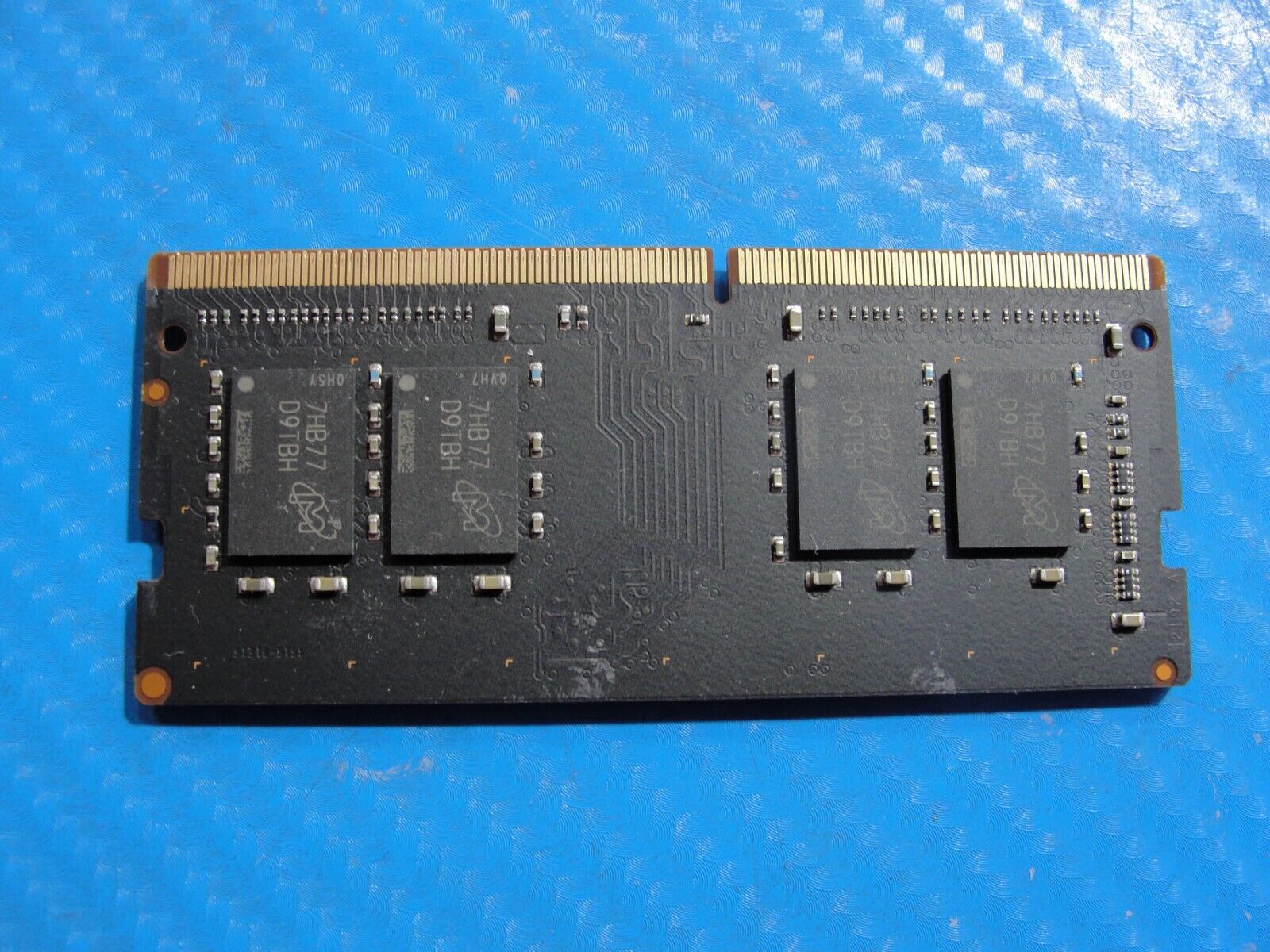 iMac A1419 Micron 8GB 1Rx8 PC4-2400T Memory RAM SO-DIMM MTA8ATF1G64HZ-2G3B2