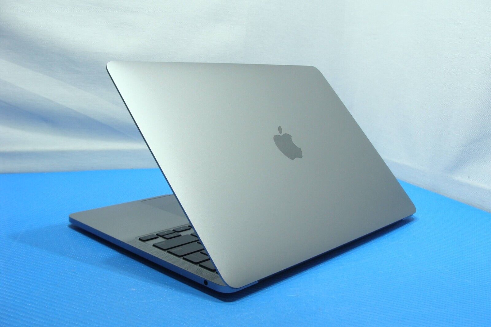 Apple MacBook Pro 13