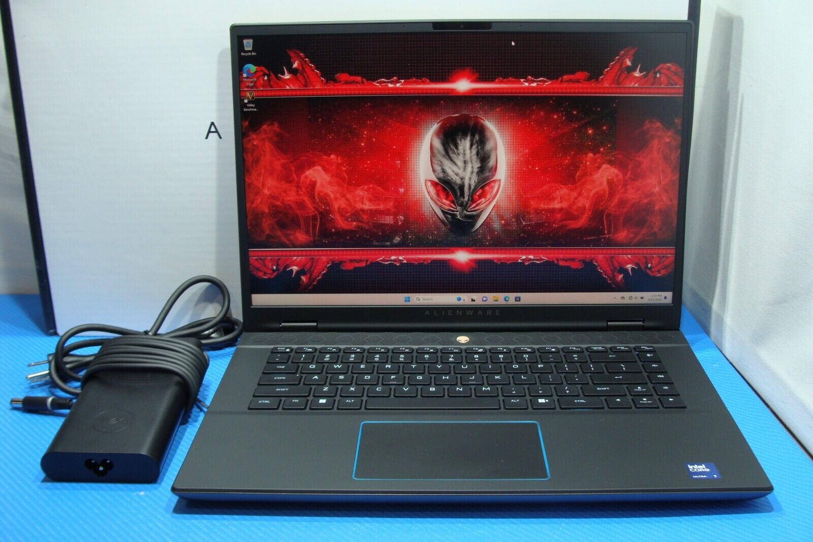 Alienware m16 R2 16