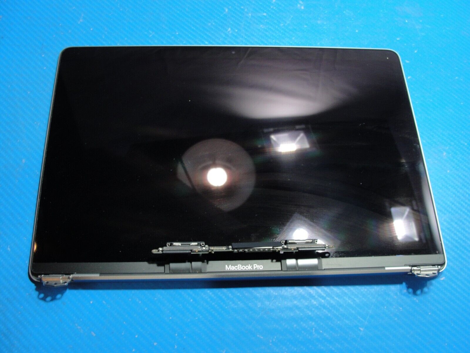 MacBook Pro A2289 13