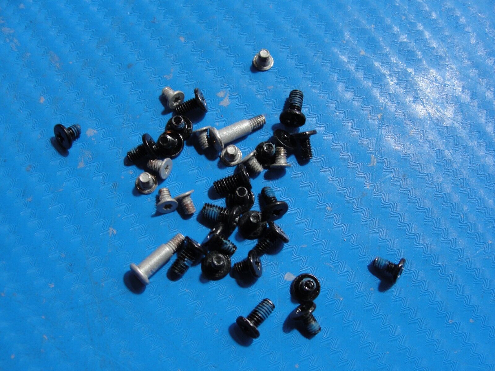 Dell XPS 15.6” 15 7590 Genuine Laptop Screw Set Screws for Repair ScrewSet